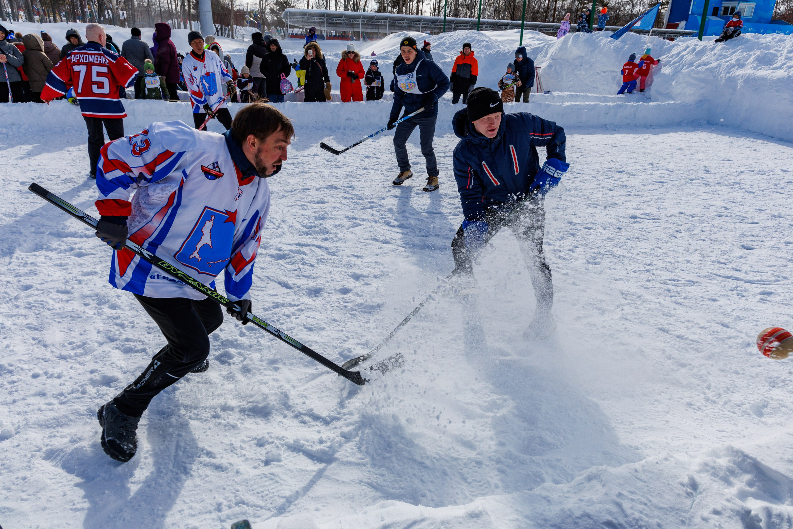 XIII чемпионат  по «ХОККЕЮ В ВАЛЕНКАХ». Свадебный, семейный и репортажный фотограф в Южно-Сахалинске Артур Петросян
