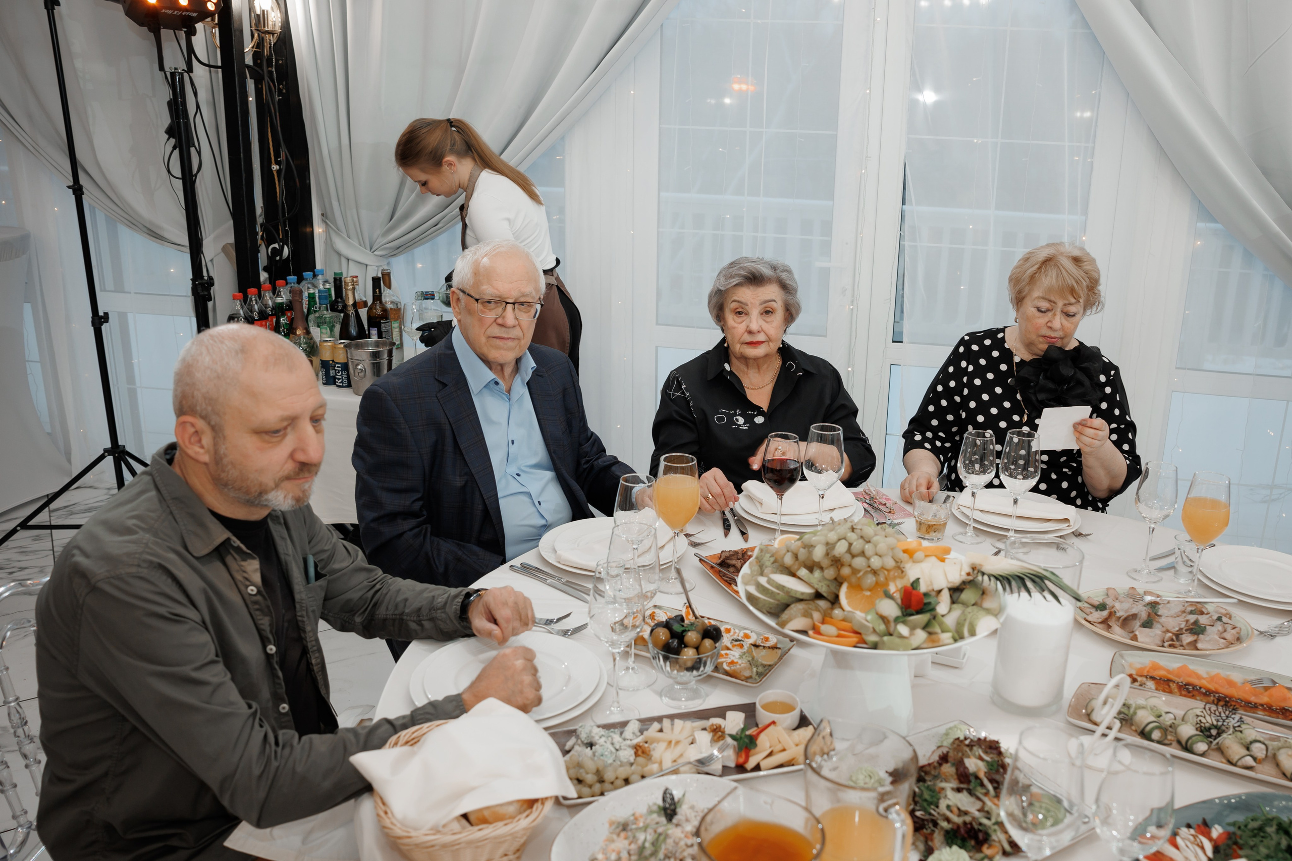 Юбилей, ресторан «Барский», усадьба «Гребнево». Свадебный и репортажный фотограф (Москва, Королев и другие)