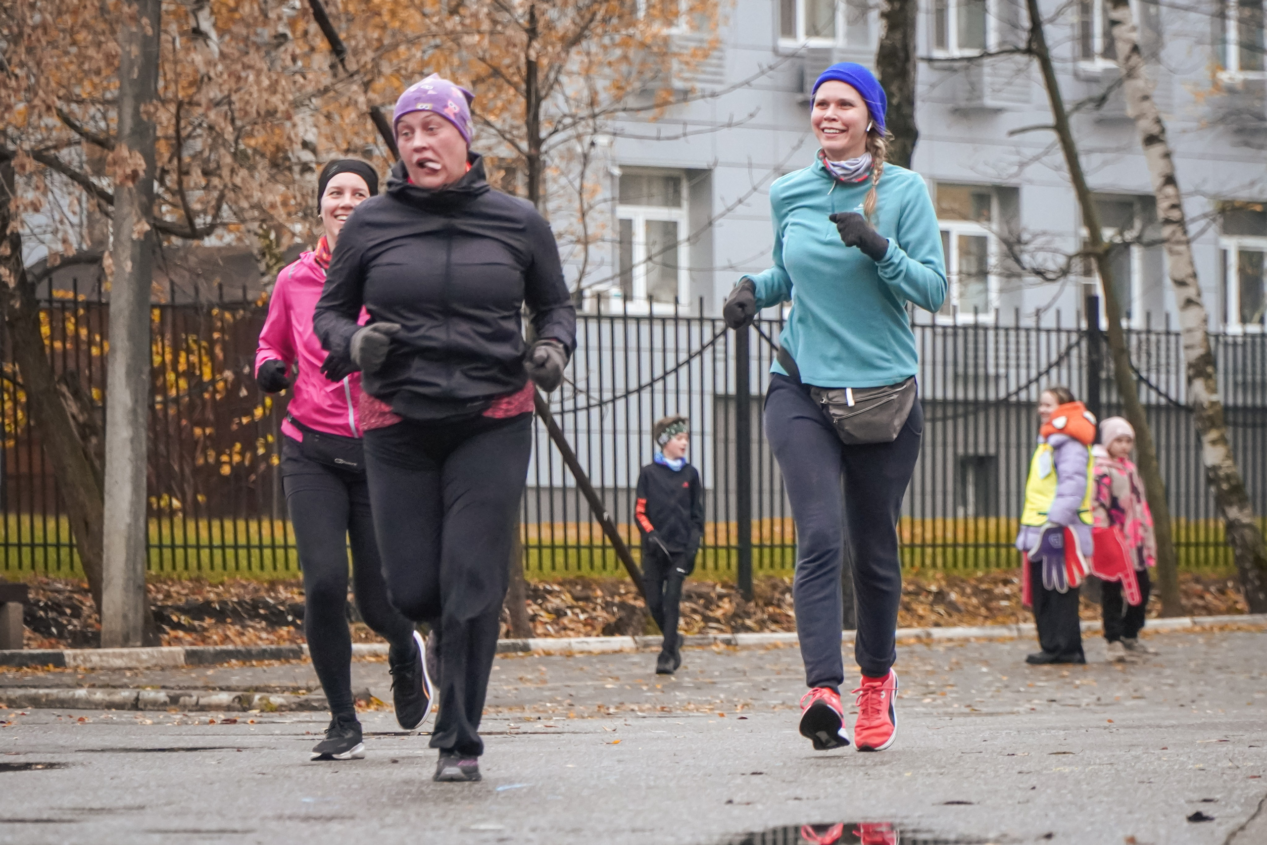 5 вёрст Реутов 16.11.2024. Роман Капилюшов. Бег. Фото. Видео. г. Люберцы