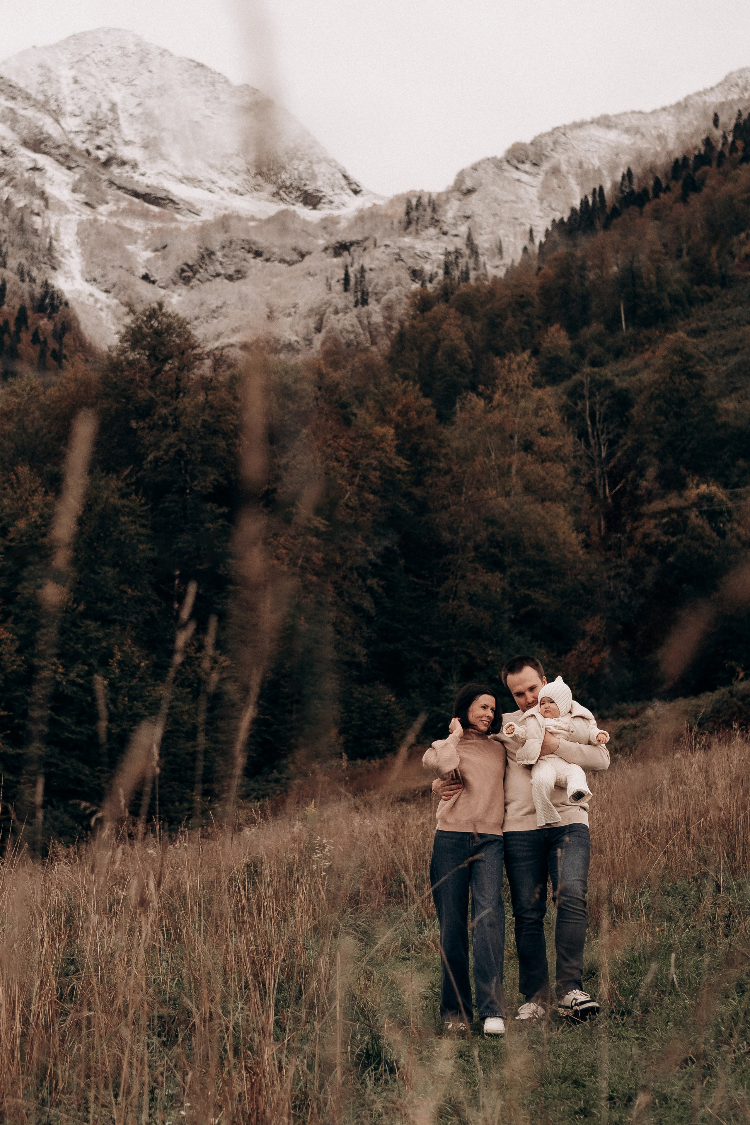 Семейные фотосессии в Сочи, Сириус и на Красной поляне. Семейный, свадебный фотограф Сочи, Адлер, Красная поляна