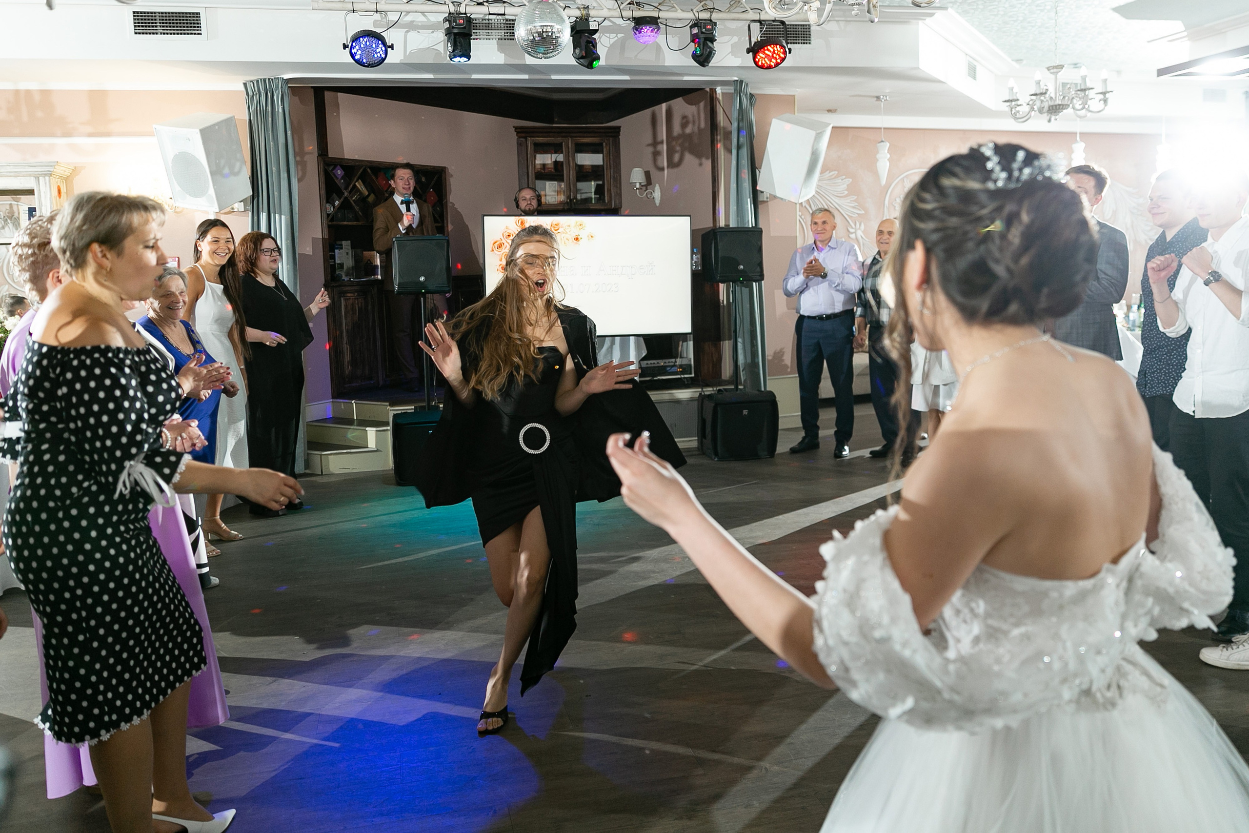 Свадебная фотосессия Ирины и Андрея. Свадебный и портретный фотограф в Санкт-Петербурге Надежда Чечулина