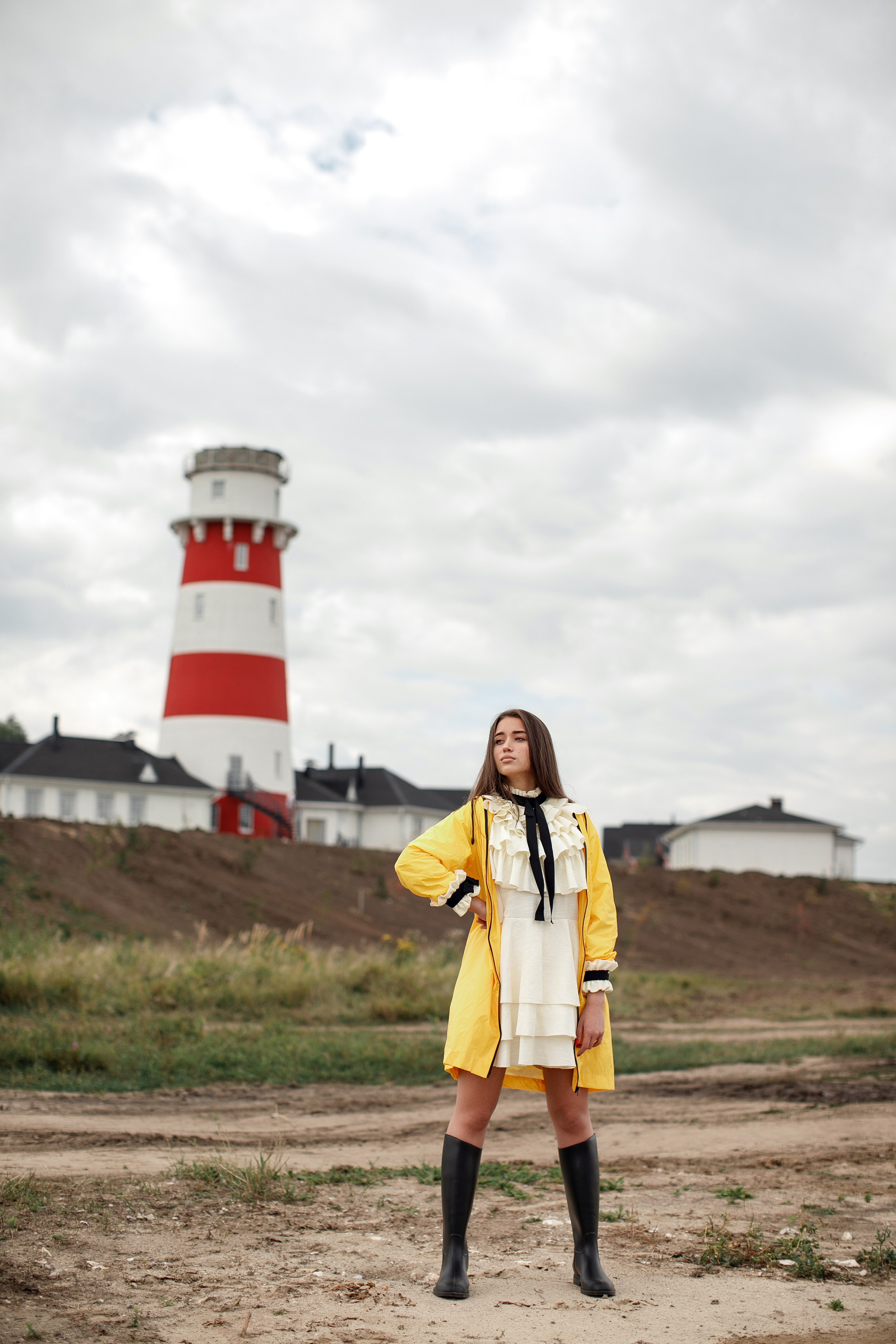 Фотосессия Полины у маяка. Свадебный фотограф Москва