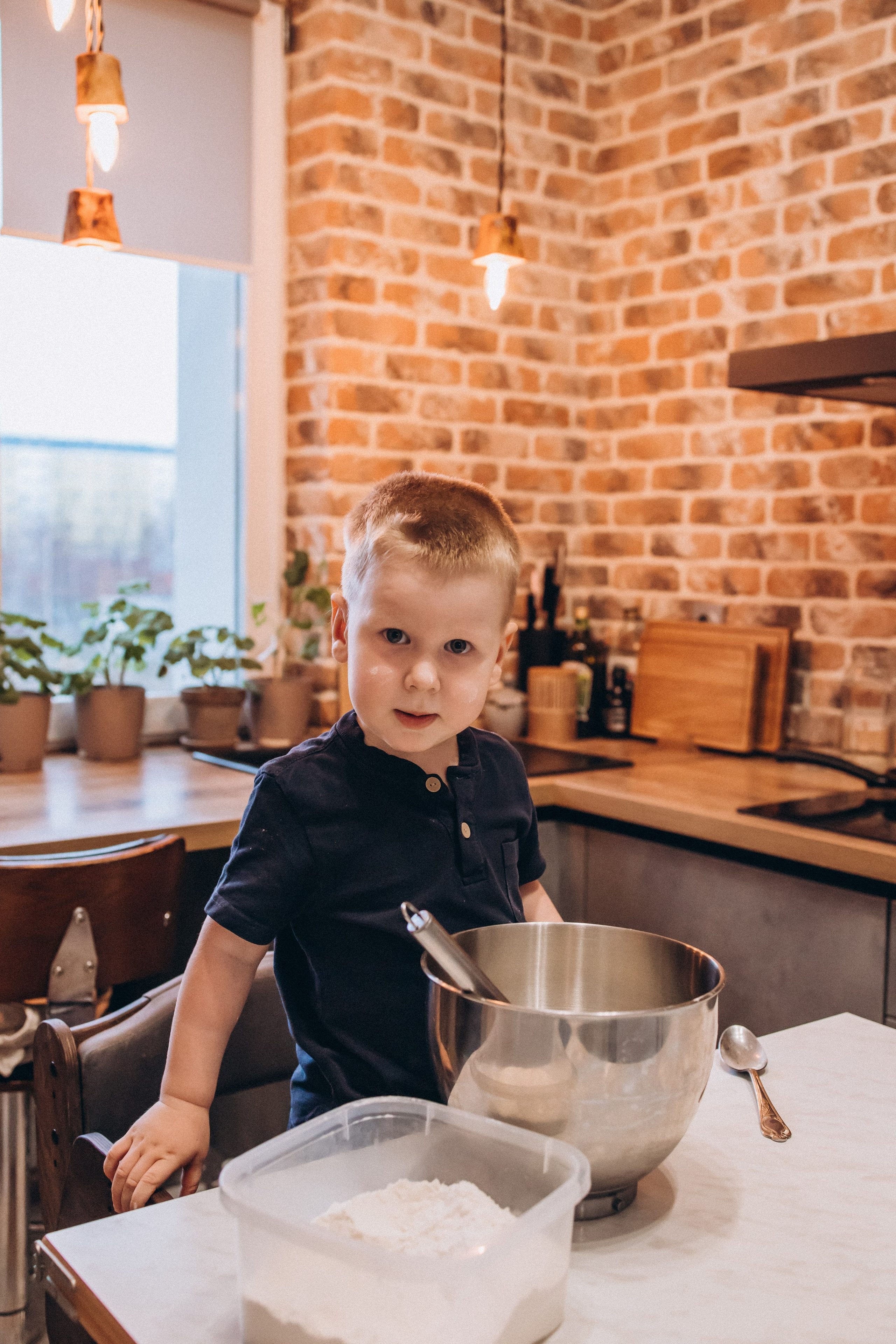Маленький повар. Семейный фотограф Нижневартовск Тюмень Ефимова Ирина