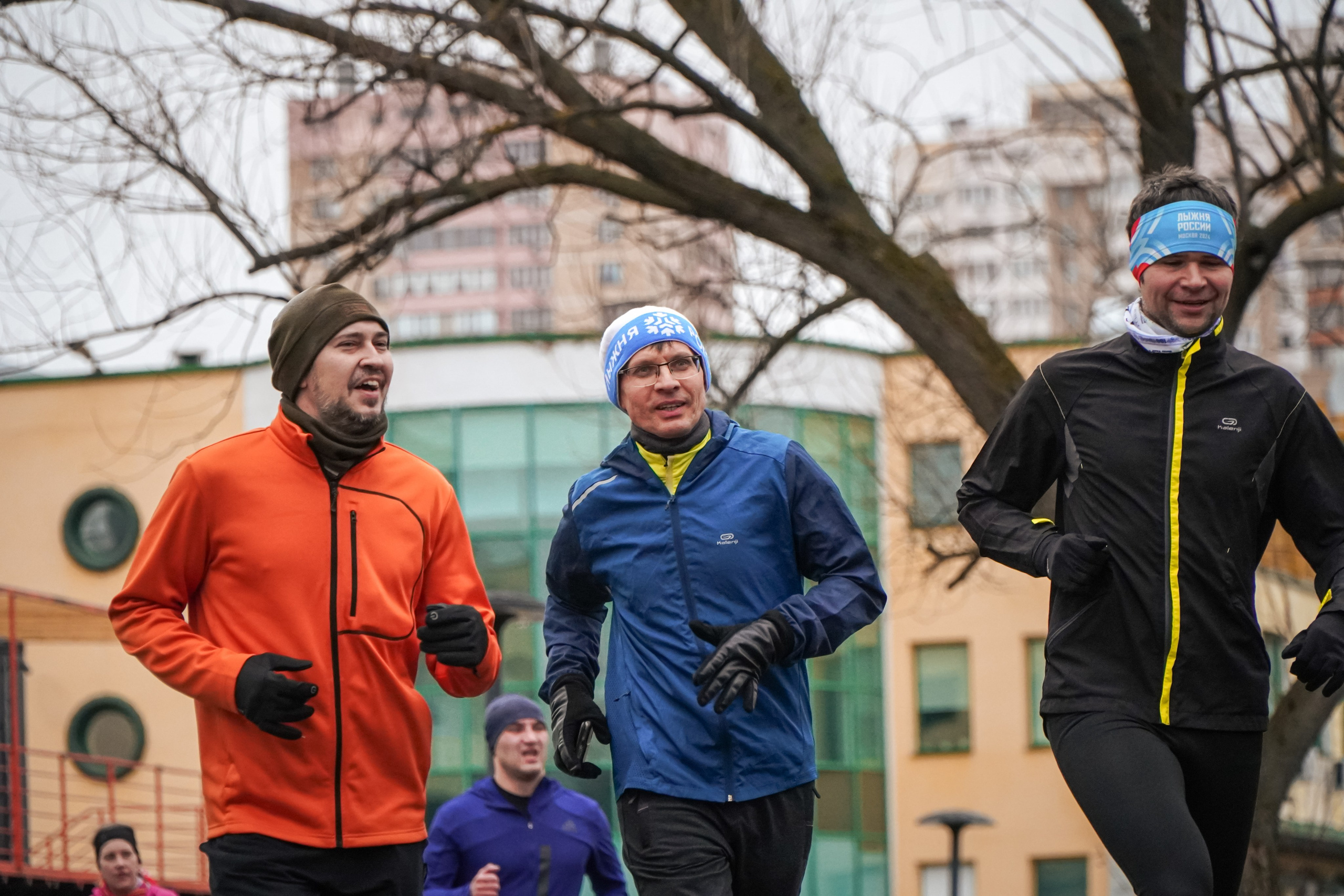 5 вёрст Реутов 16.11.2024. Роман Капилюшов. Бег. Фото. Видео. г. Люберцы