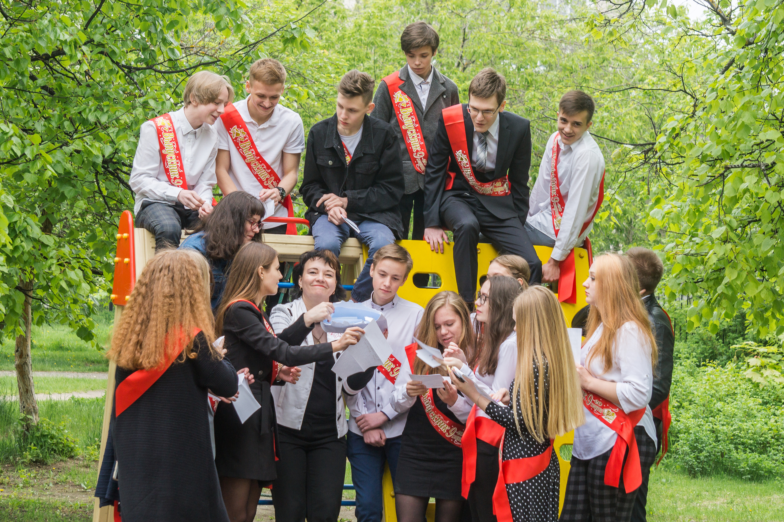 Фотосъемка в детском саду фотосъемка в школе Дипломы Выпускник Фотопла. Фотосъемка в детском саду и школе. Фотоальбомы и фотокниги ВЫПУСКНИК