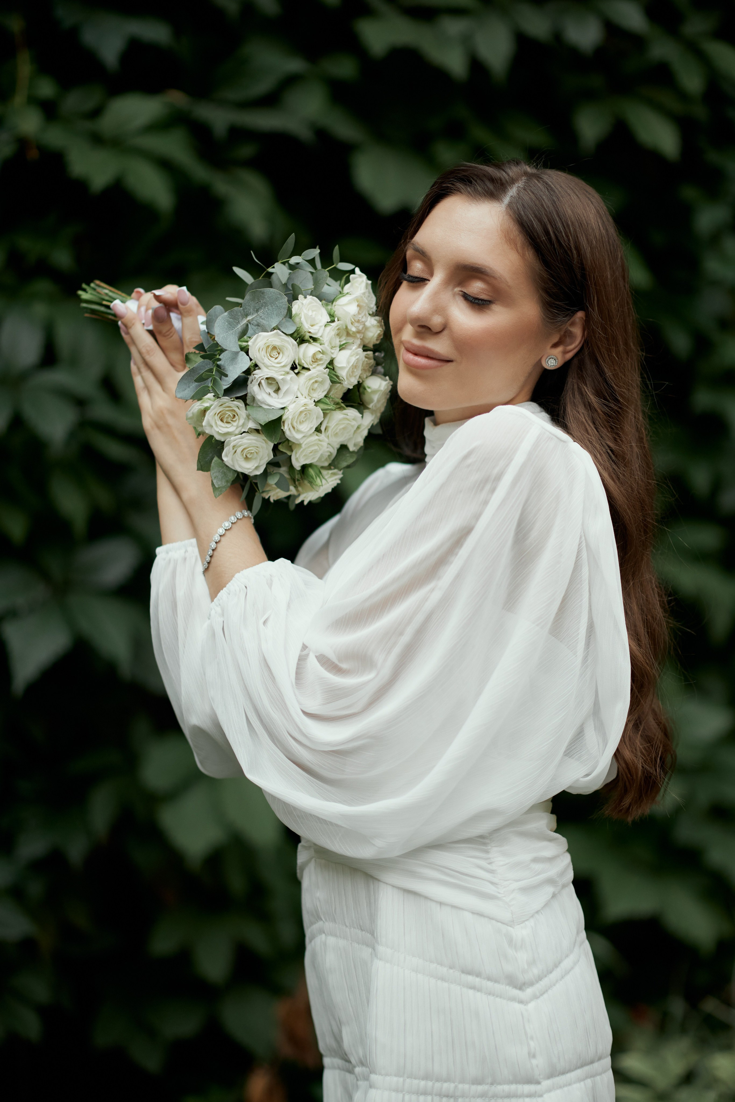 Плющевая стена. Свадебный фотограф Александр Браво