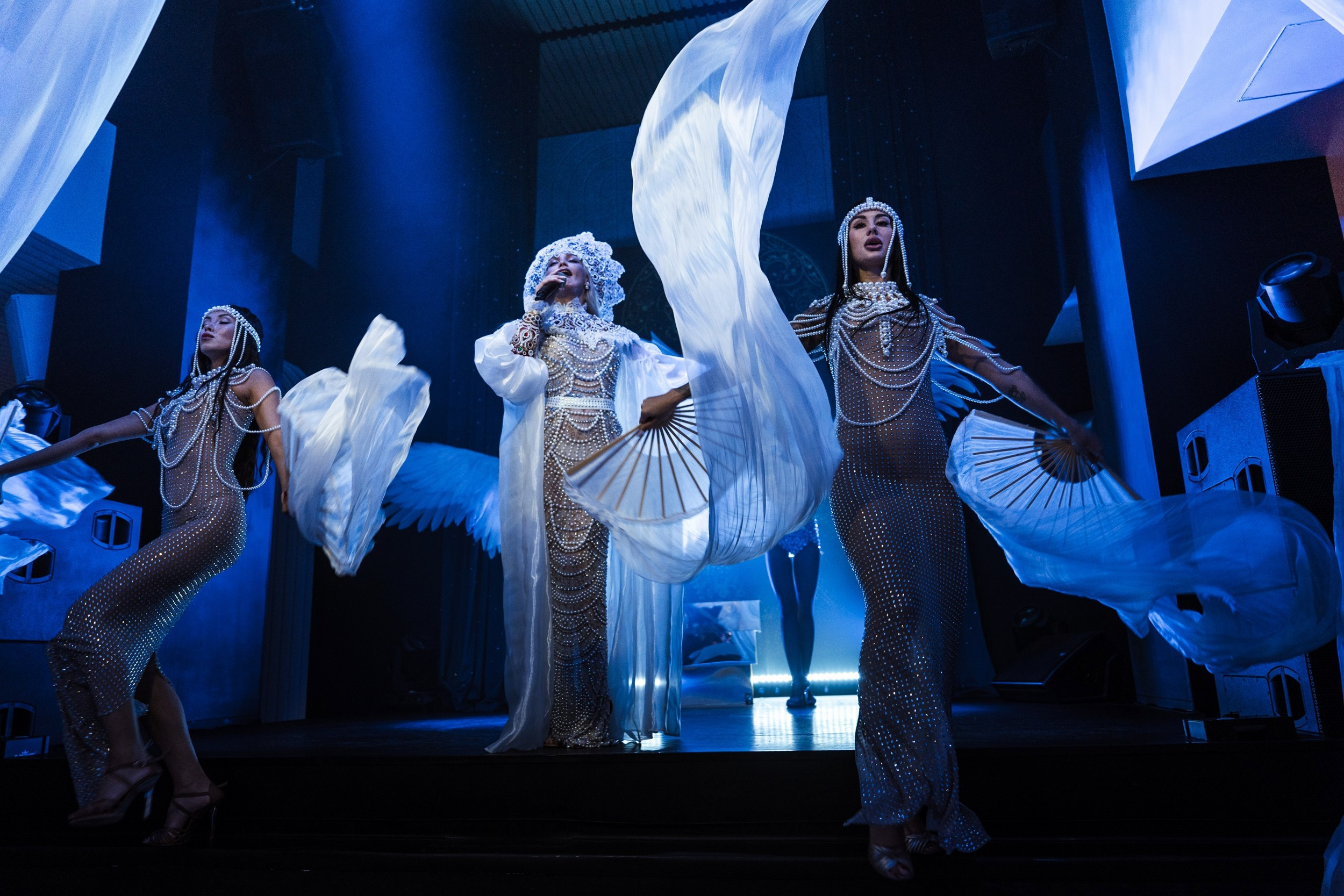 12 сентября (пятница) Премьера шоу-программы «Русские сезоны». BENUAR Restaurant