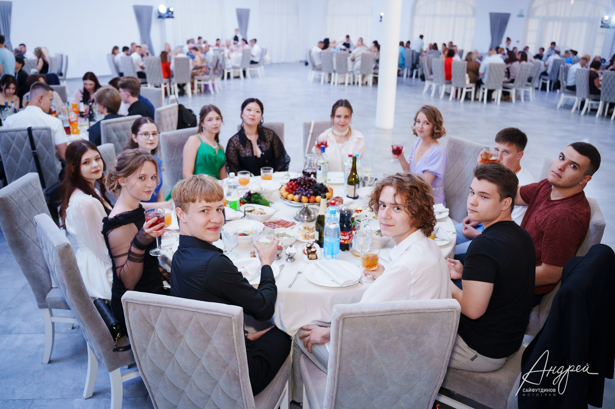 Выпускной школы 115. Свадебный и семейный фотограф в Ростове-на-Дону. Андрей Сайфутдинов