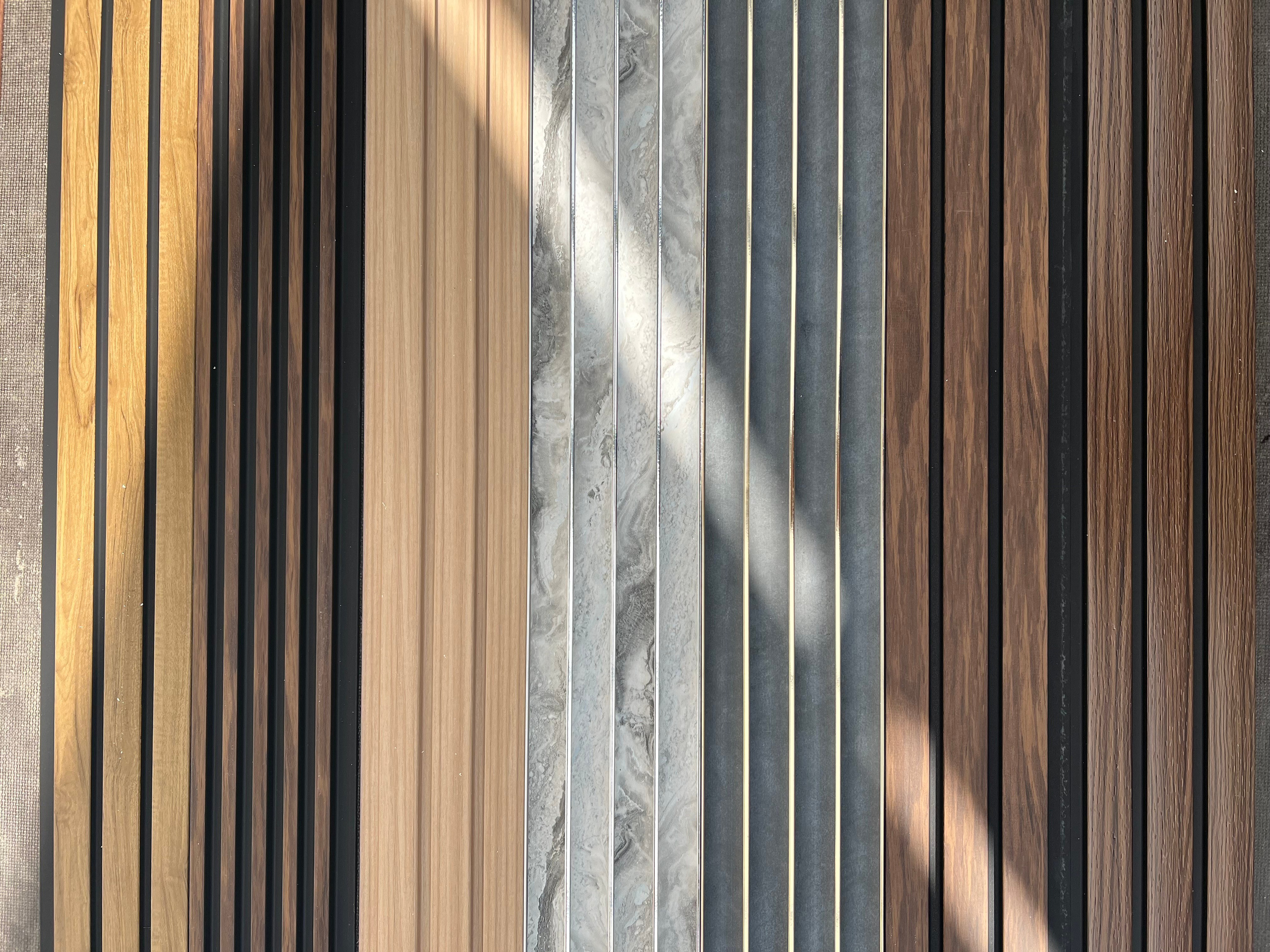 Рейки для декора. Продажа декоративных панелей и аксессуаров для их монтажа на всей территории РФ