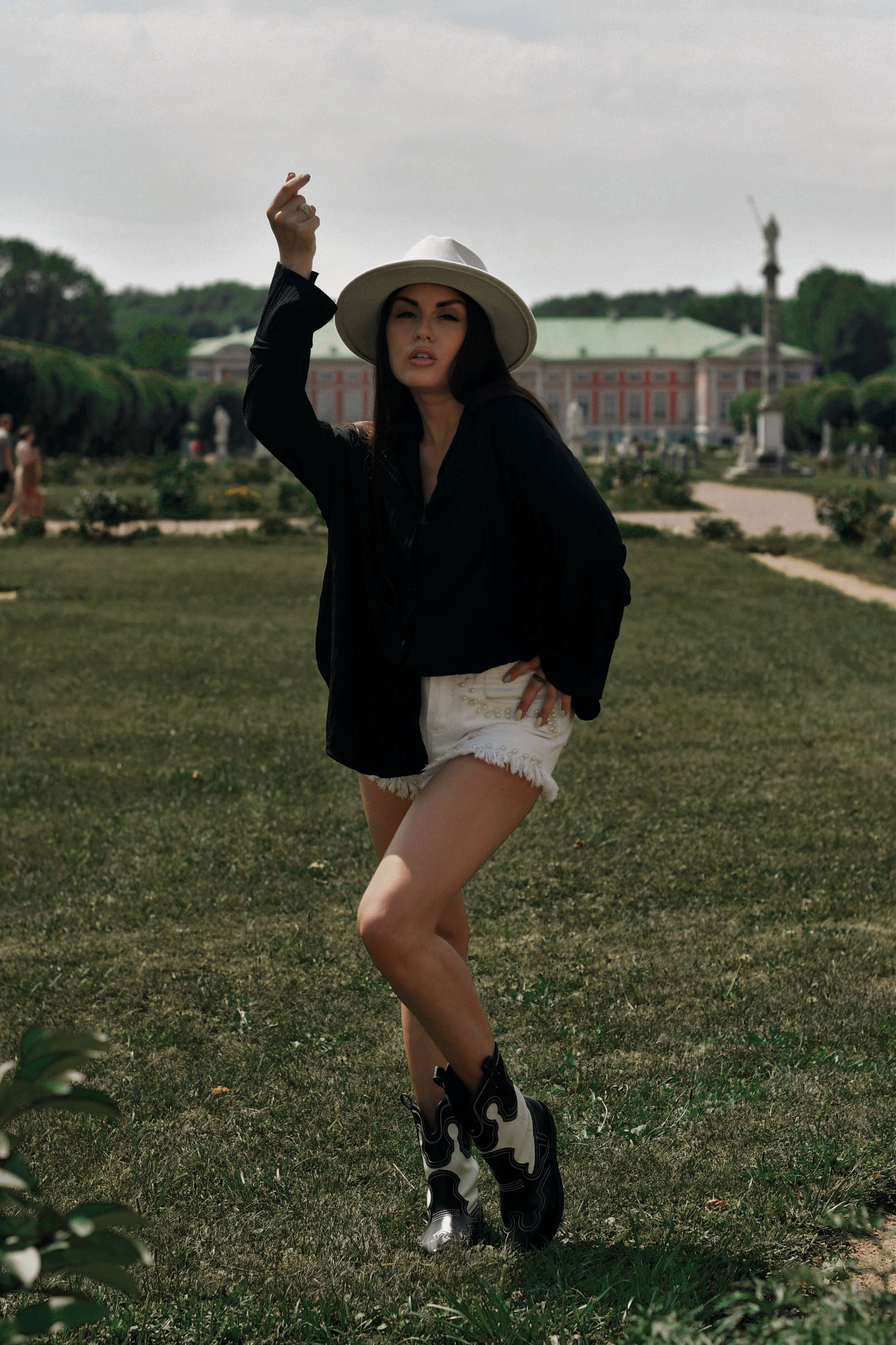 Александра