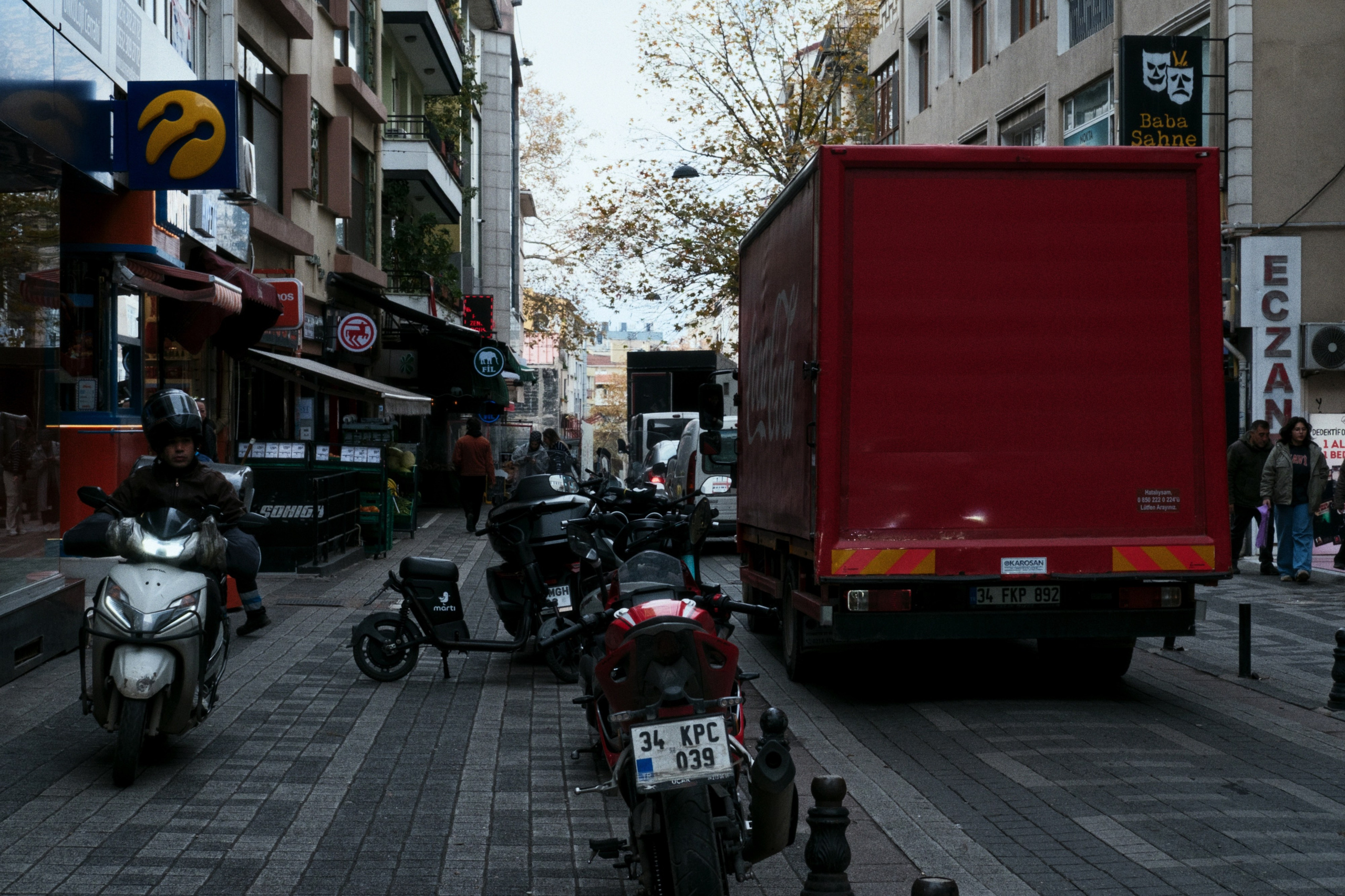 Kadikoy x Moda, Istanbul / Türkey AW25. Фотограф Юрин Евгений