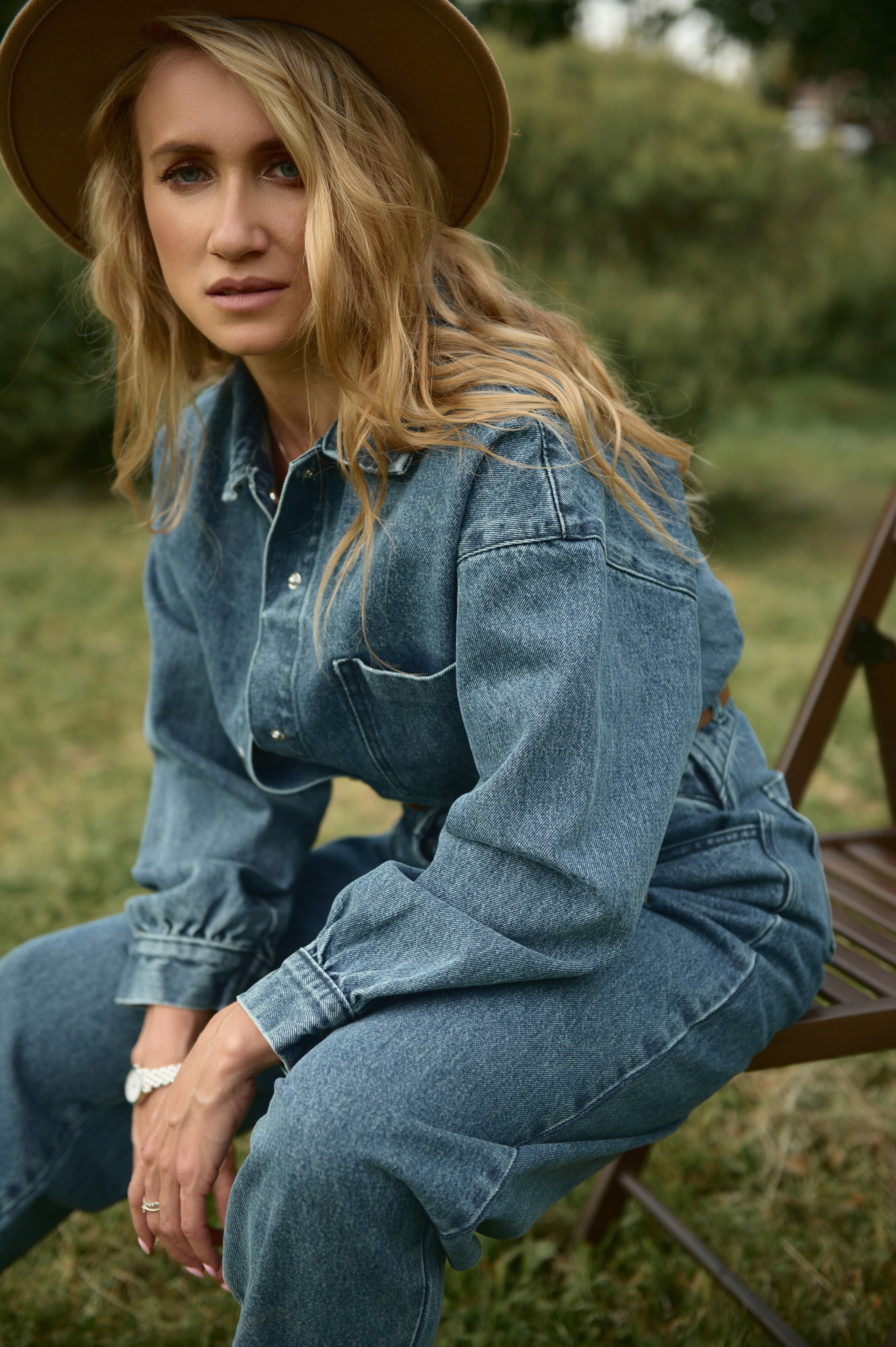 Фотодень ЛЕТО. СОЛНЦЕ. КОРТ. Фотограф в Туле|Москве. Контент-съёмка, женские портреты, репортажные и съёмки для брендов