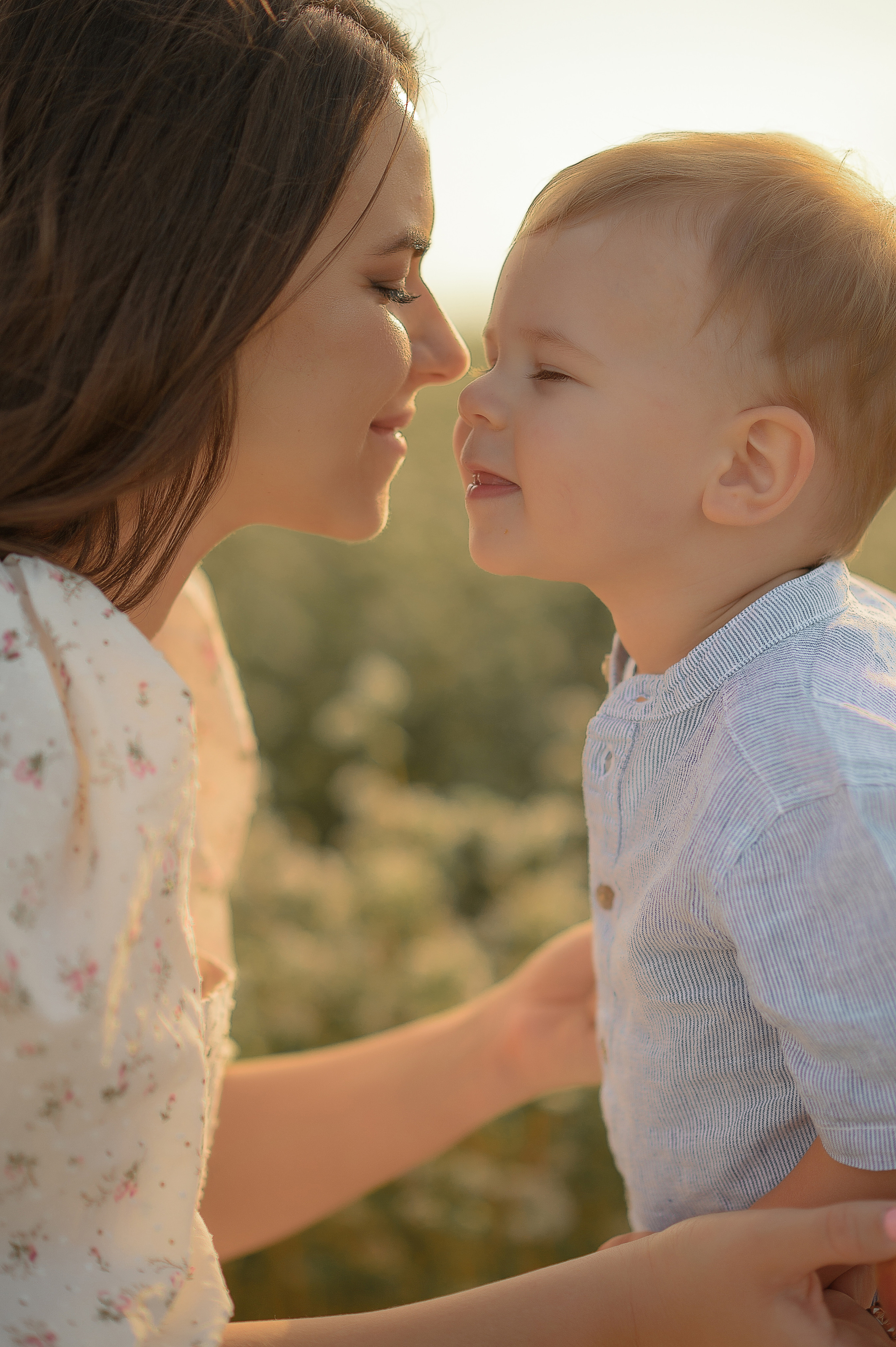 Семейная фотосъёмка в поле. Фотограф в Туле|Москве. Контент-съёмка, женские портреты, репортажные и съёмки для брендов