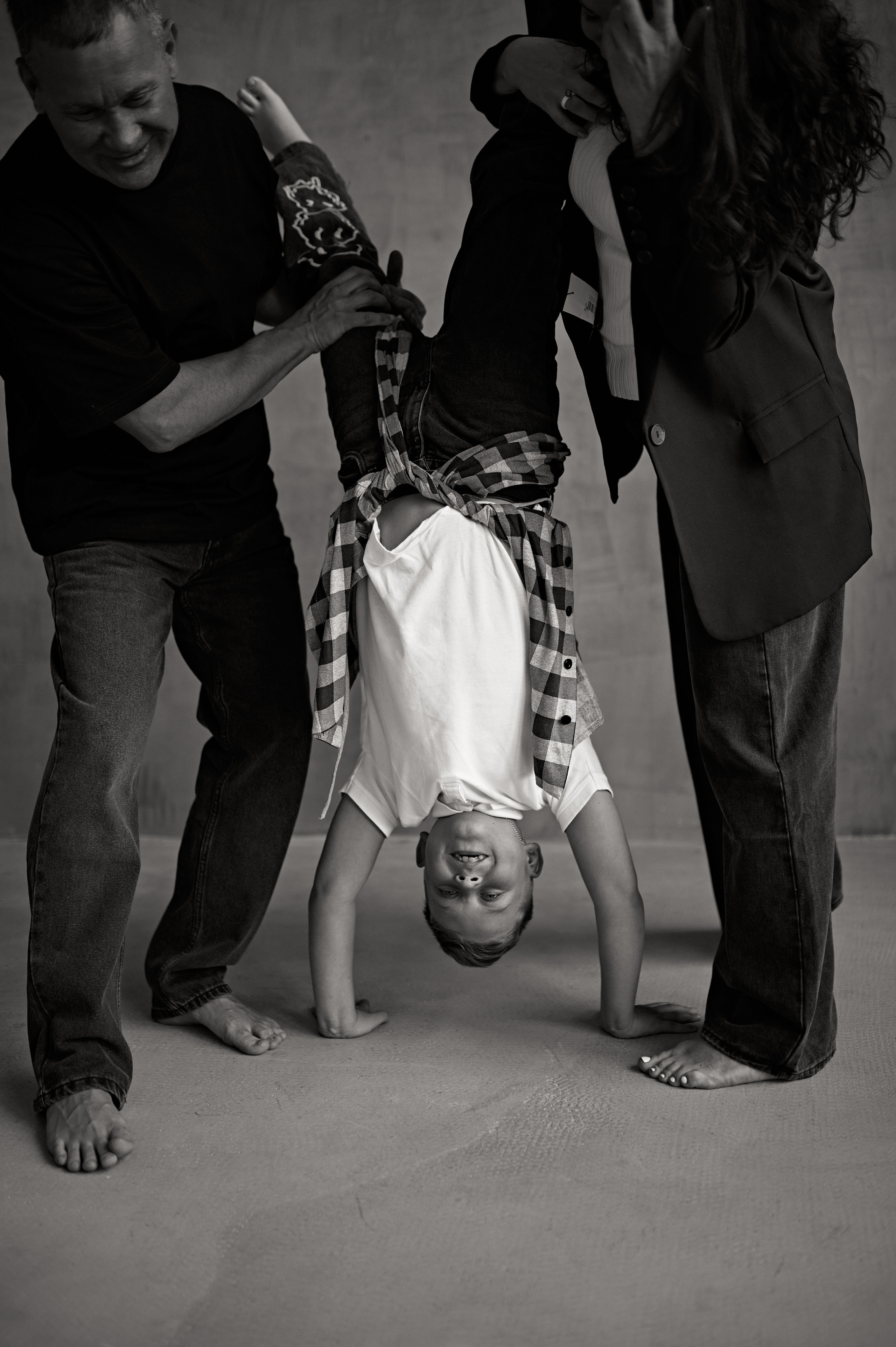 Чб семейная съёмка. Фотограф в Туле|Москве. Контент-съёмка, женские портреты, репортажные и съёмки для брендов