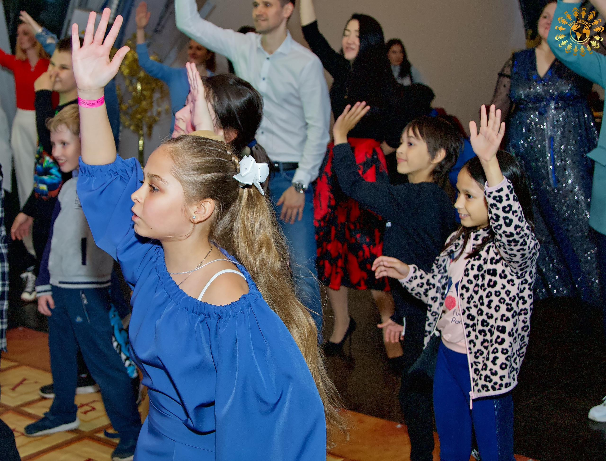 Выпускной 2023 (Школа 1195, 4-й класс). Репортажная съемка в Москве и области. Анималистика