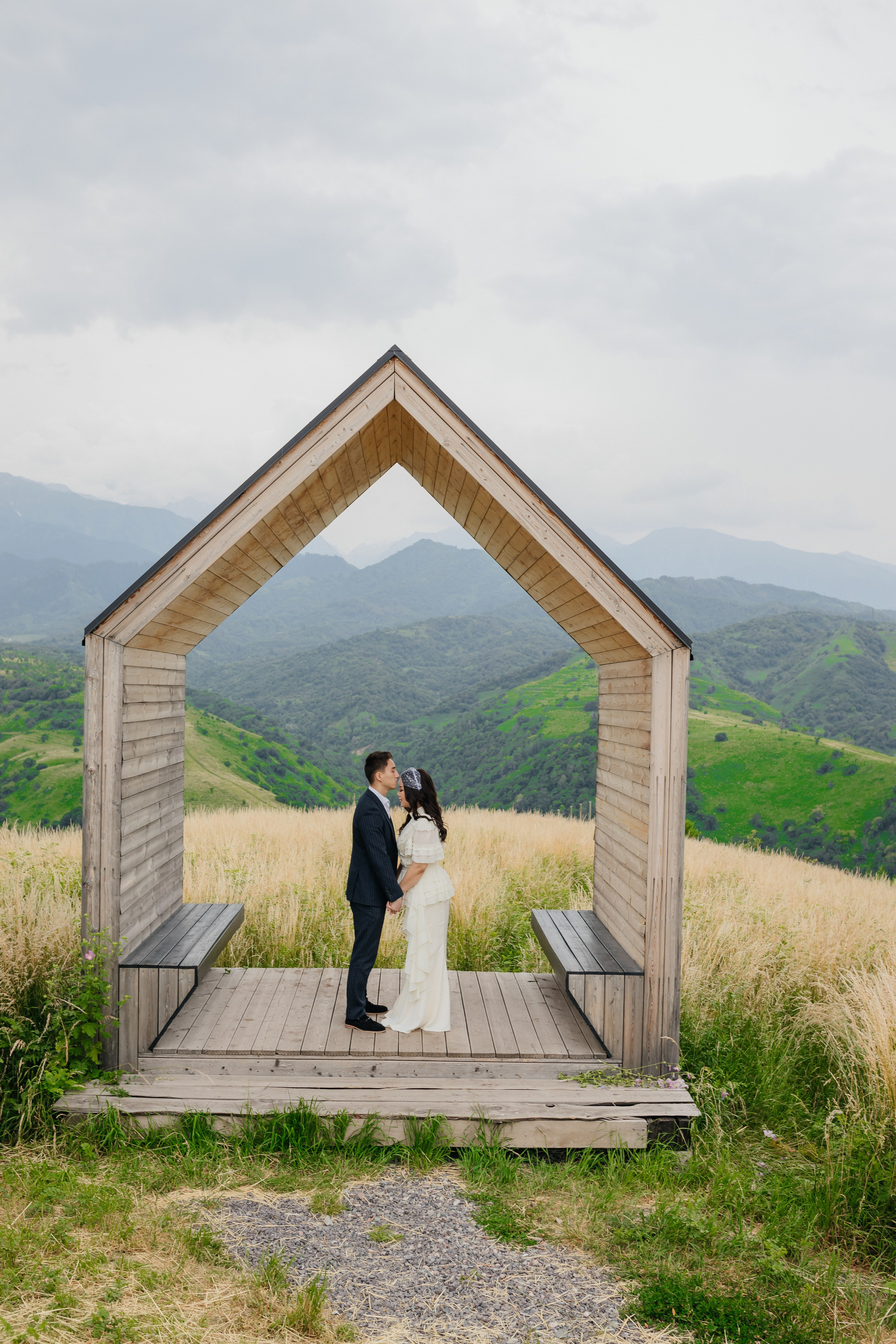 MADI & ARU. Wedding and Fashion photographer