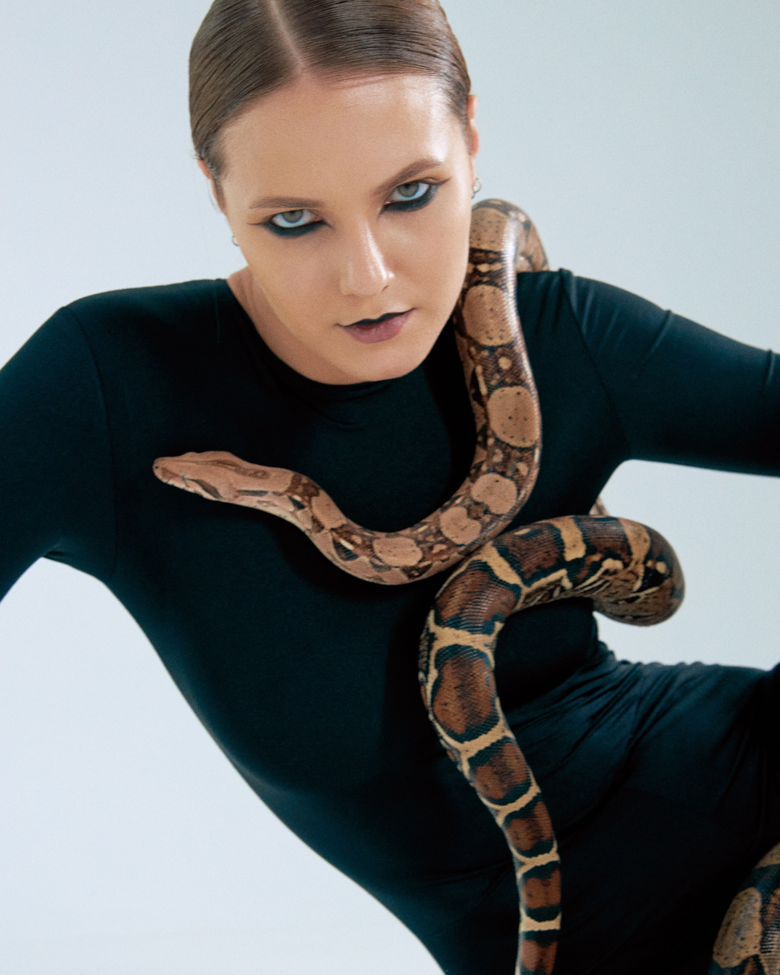 ТВОРЧЕСКОЕ (dark beauty). Предметный фотограф в Краснодаре| Женя Елгина