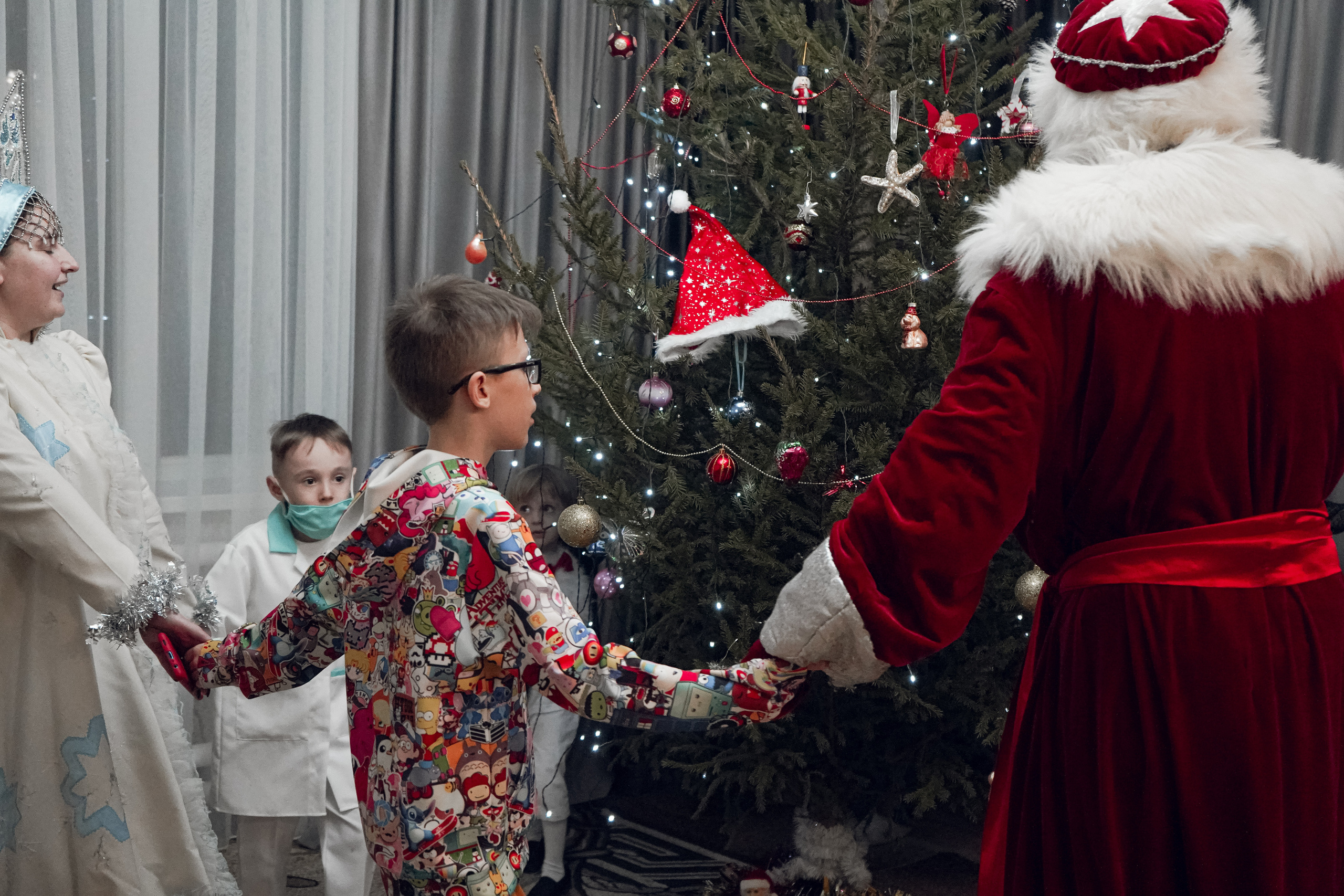 Поздравление Дедушки мороза и Снегурочки. Фотограф в Сочи Марина Барс