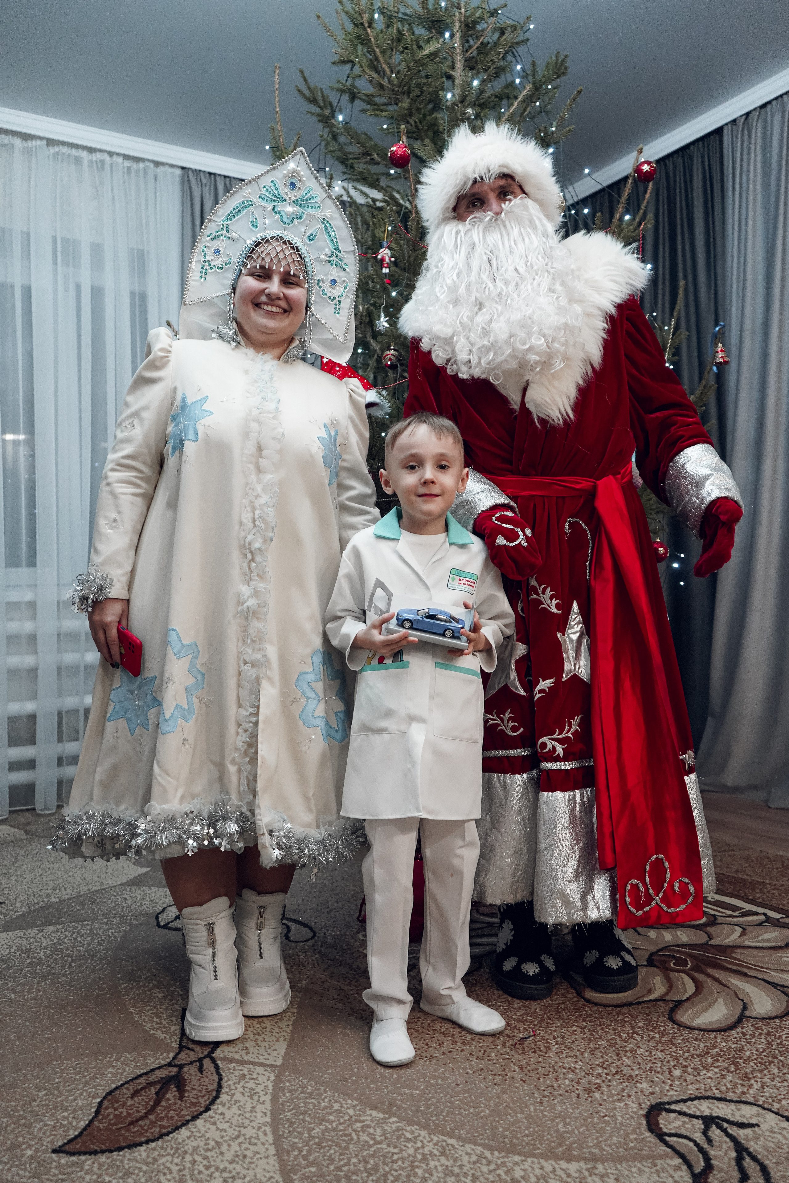 Поздравление Дедушки мороза и Снегурочки. Фотограф в Сочи Марина Барс