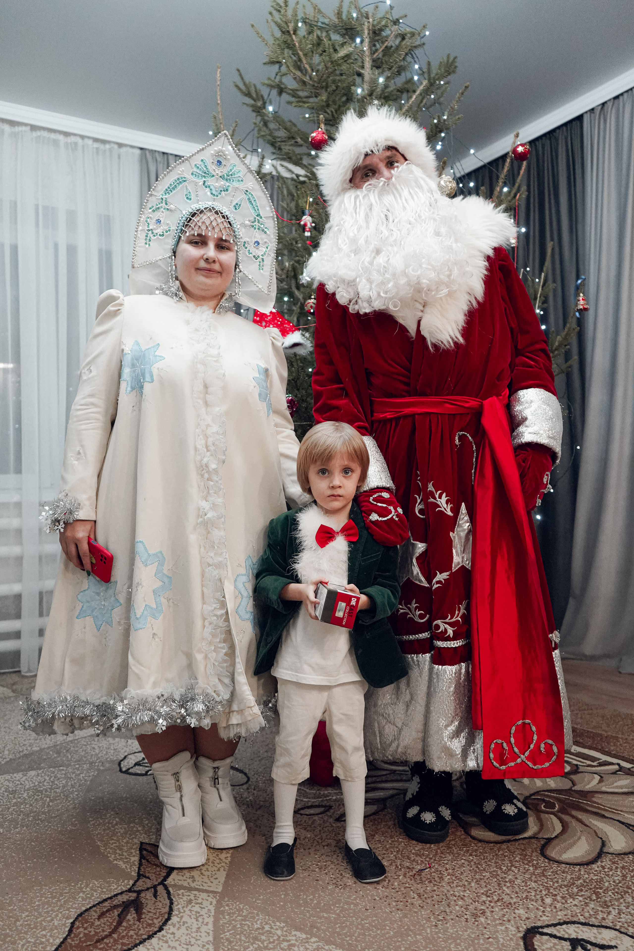Поздравление Дедушки мороза и Снегурочки. Фотограф в Сочи Марина Барс