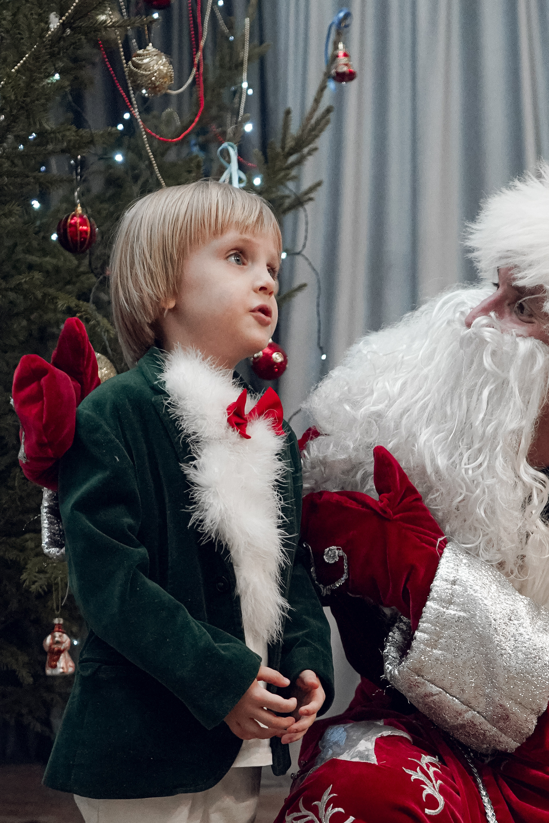 Поздравление Дедушки мороза и Снегурочки. Фотограф в Сочи Марина Барс