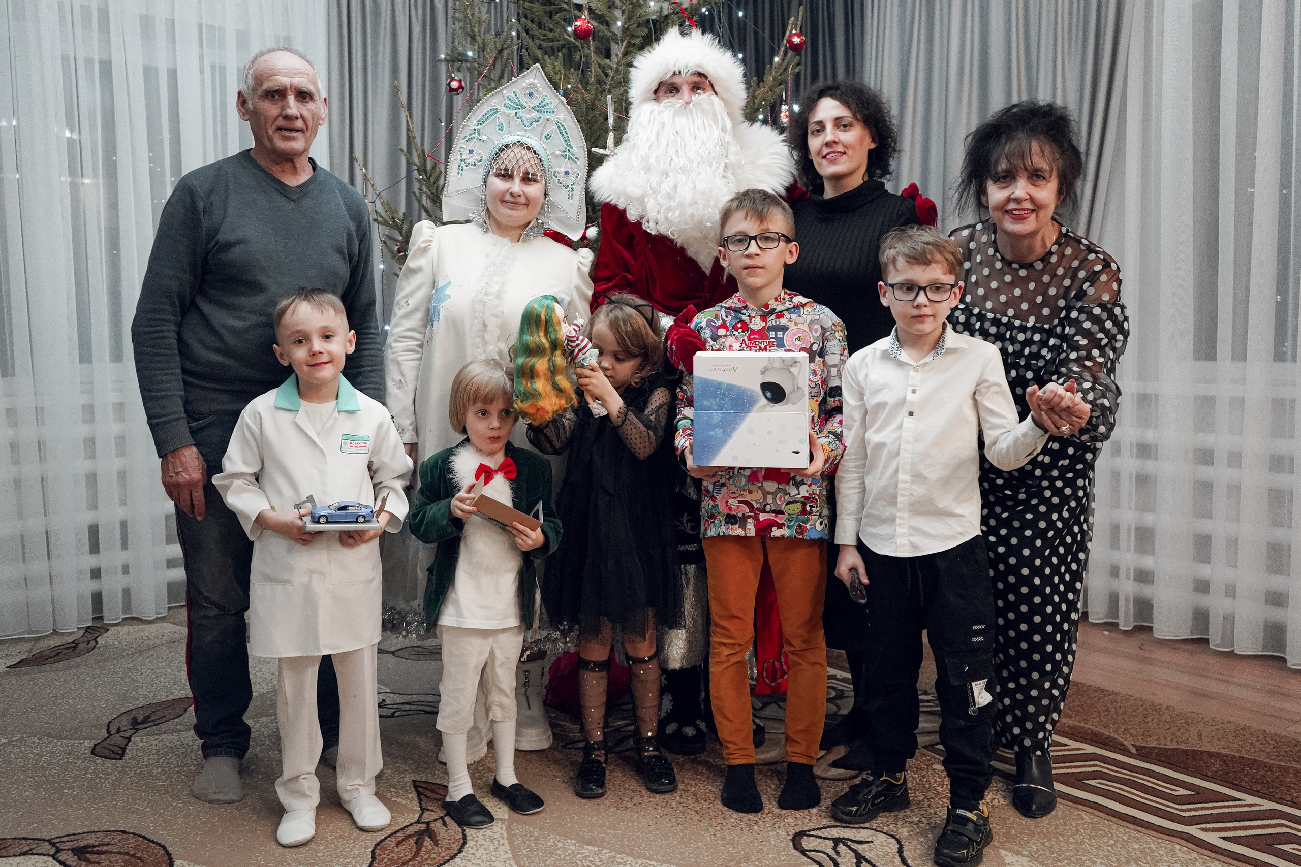 Поздравление Дедушки мороза и Снегурочки. Фотограф в Сочи Марина Барс