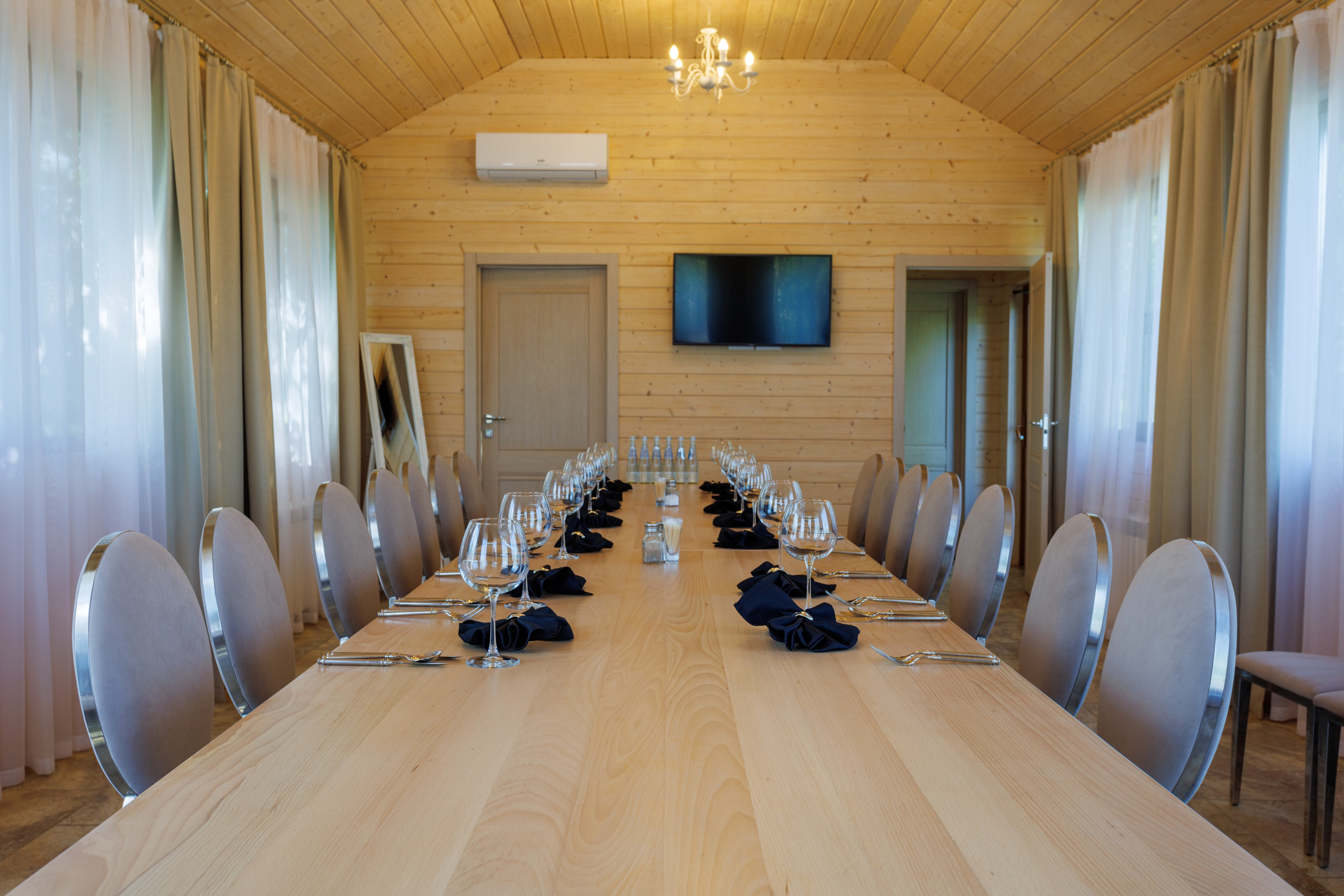 Интерьерные и экстерьерные съемки. Фотограф