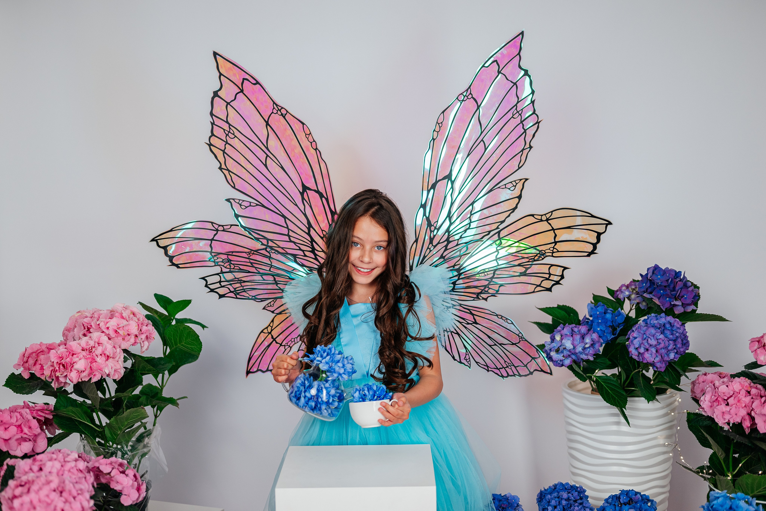 Вероника и гортензии. Семейный фотограф в Краснодаре