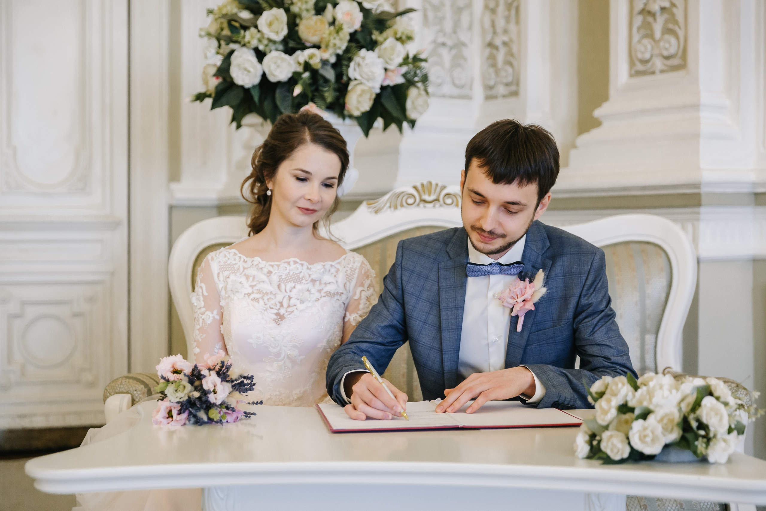 МАЙ | Дворец № 1, Атланты, Эрмитажный дворик. Свадебный фотограф в Санкт-Петербурге Полина Корзухина