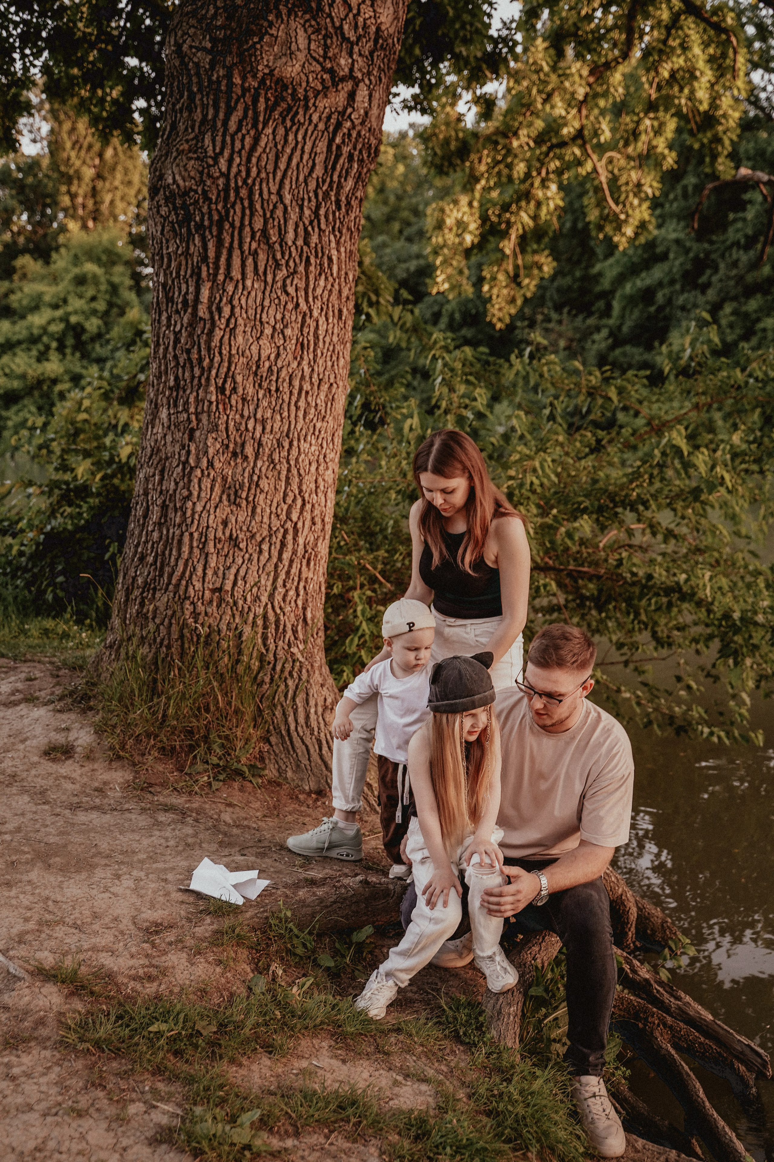 Семейная фотосессия со скейтом и самокатом. Семейный и женский фотограф в Краснодаре Анастасия Приймак