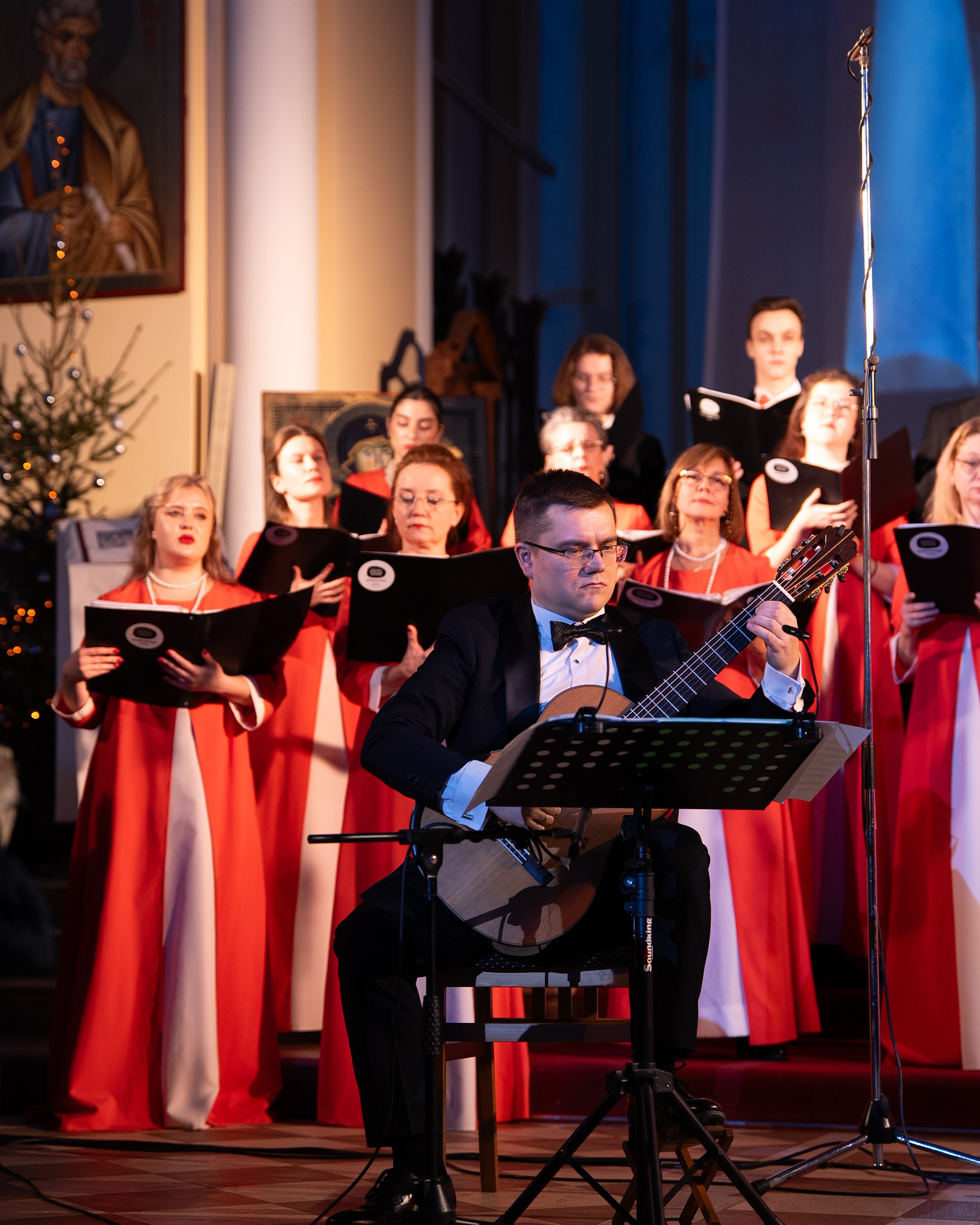 «Цыганское романсеро» в Кафедральном соборе. Дмитрий Бородаев