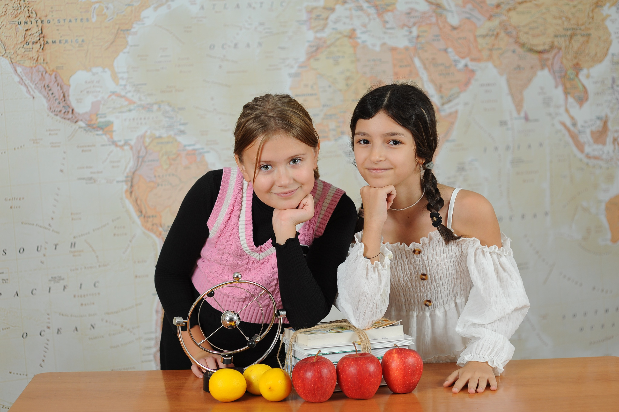 4 класс для альбома. Детский портрет