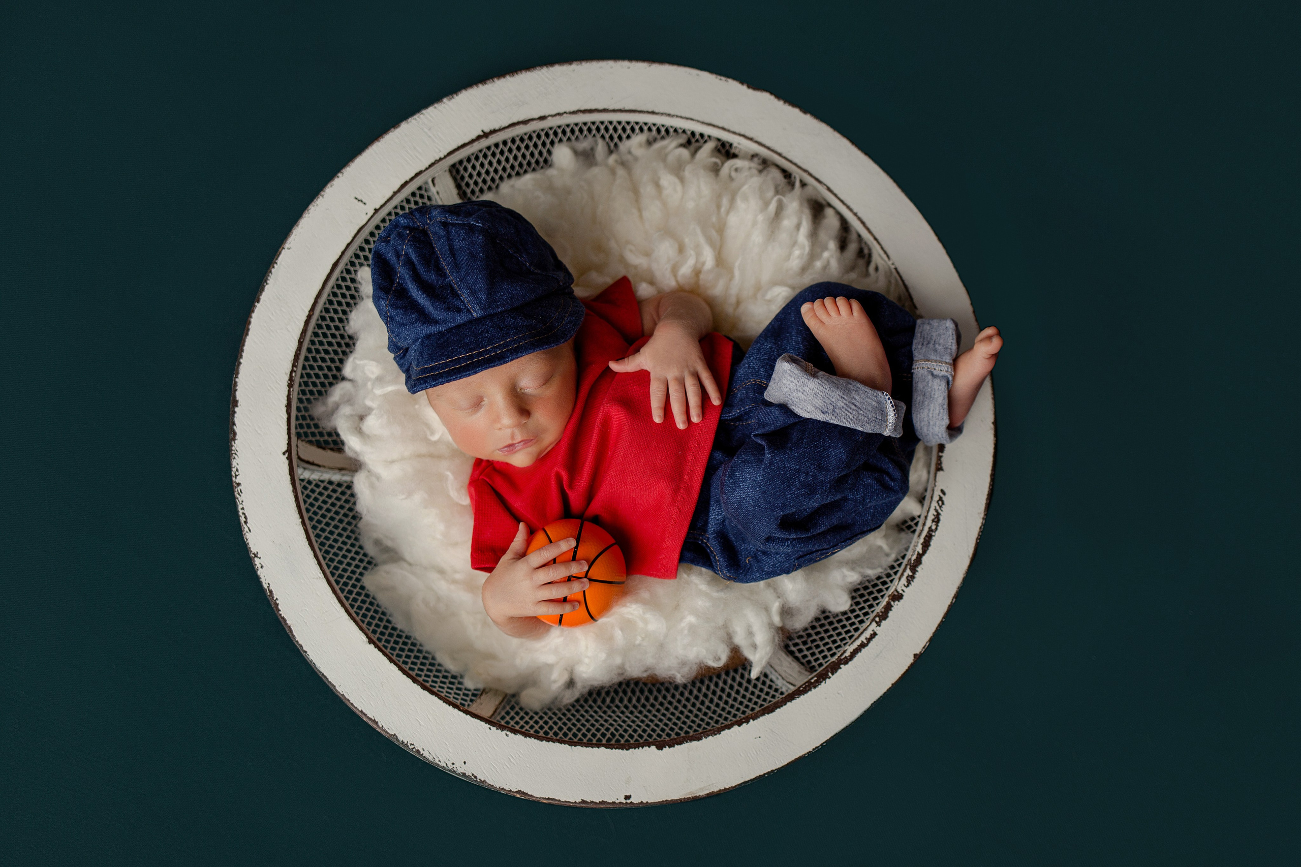 Ньюборн мальчики. Фотограф новорожденных, семейный, детский фотограф в Москве и Московской области