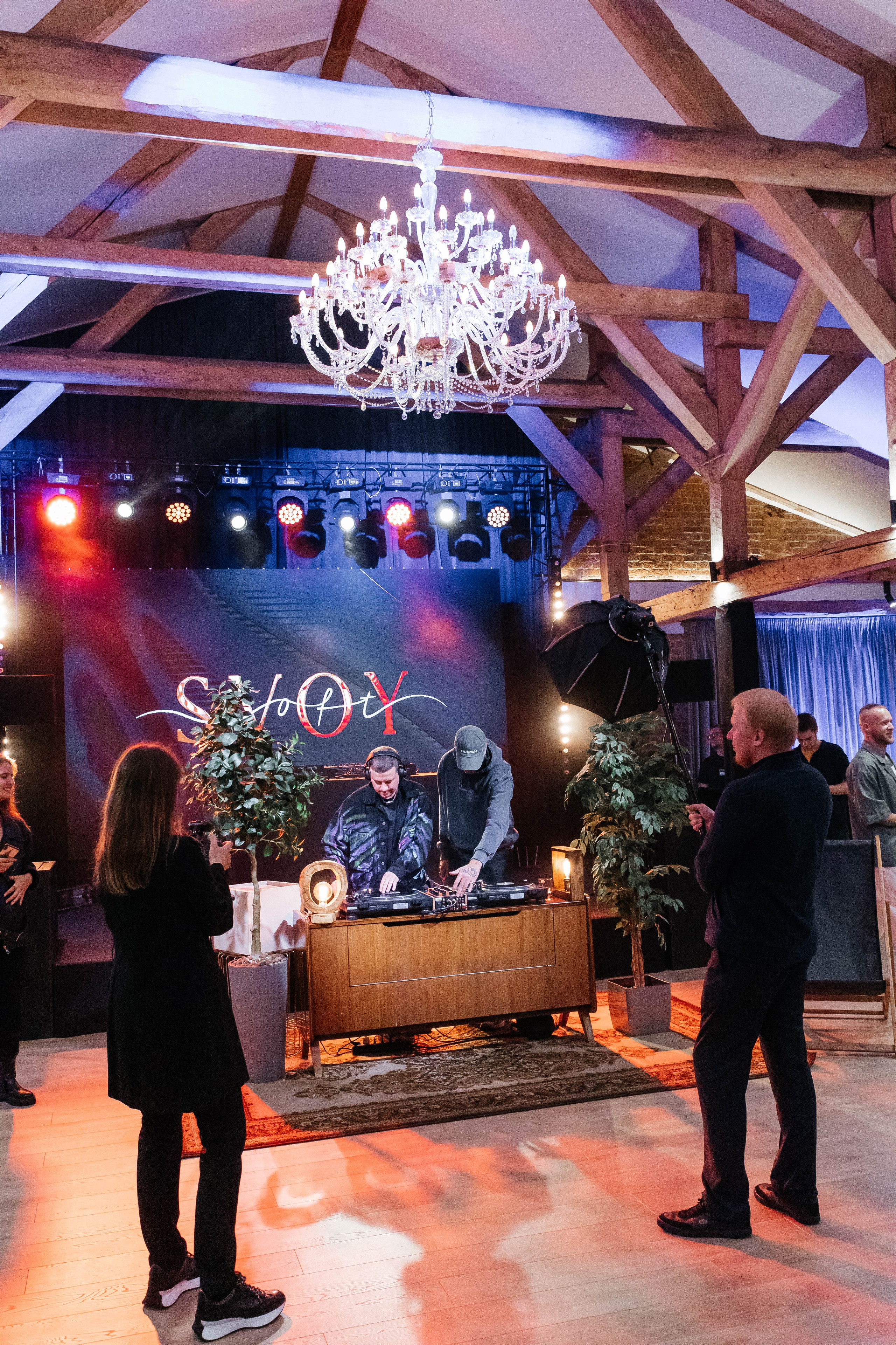 Вечеринка «Для своих» в Svoy Loft. Фотограф в Москве Яна Полосина