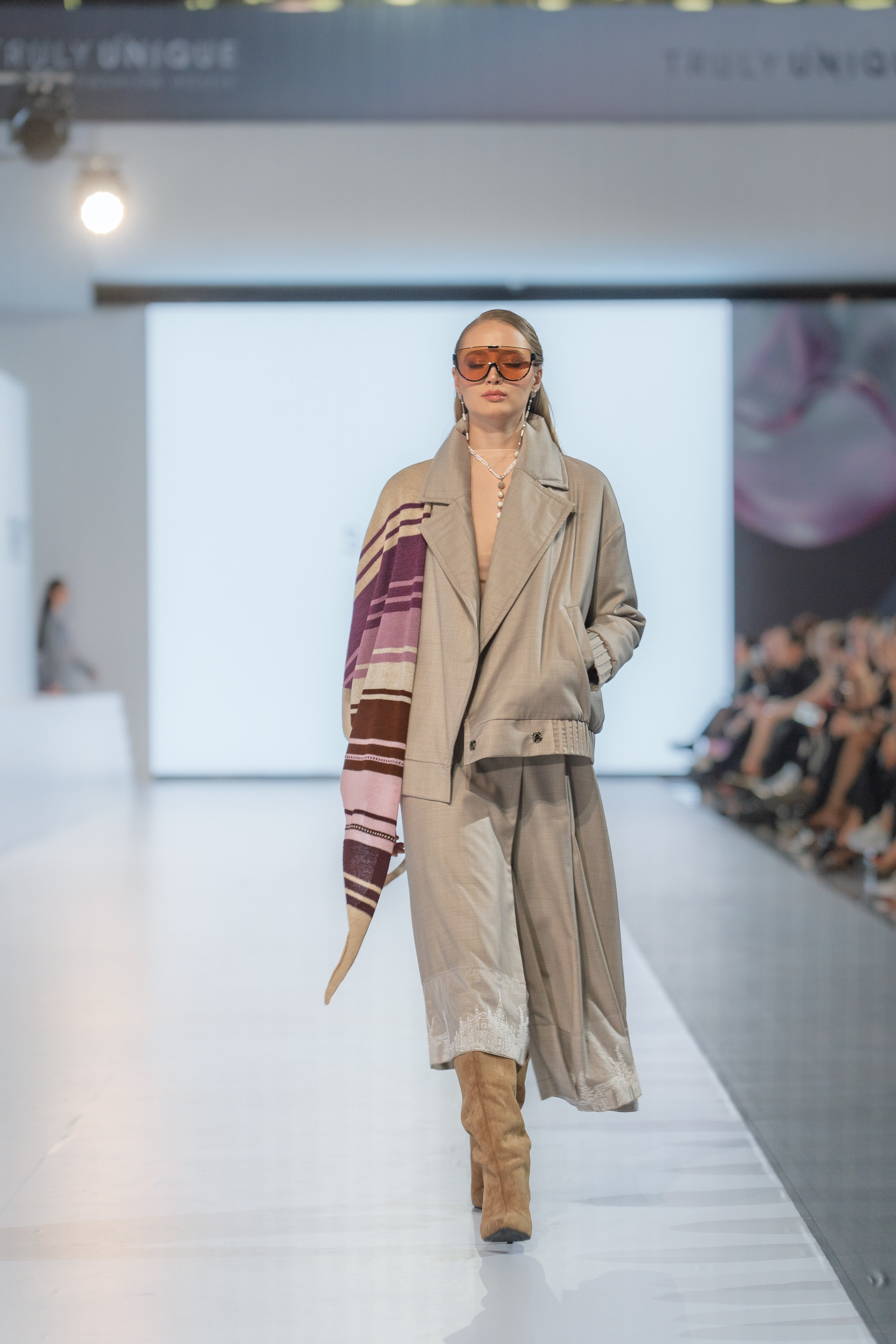 Shakerbay Vita Nova. Сайт Алматинского НЮ АРТ, будуар и фэшн фотографа Дениса Карпенко