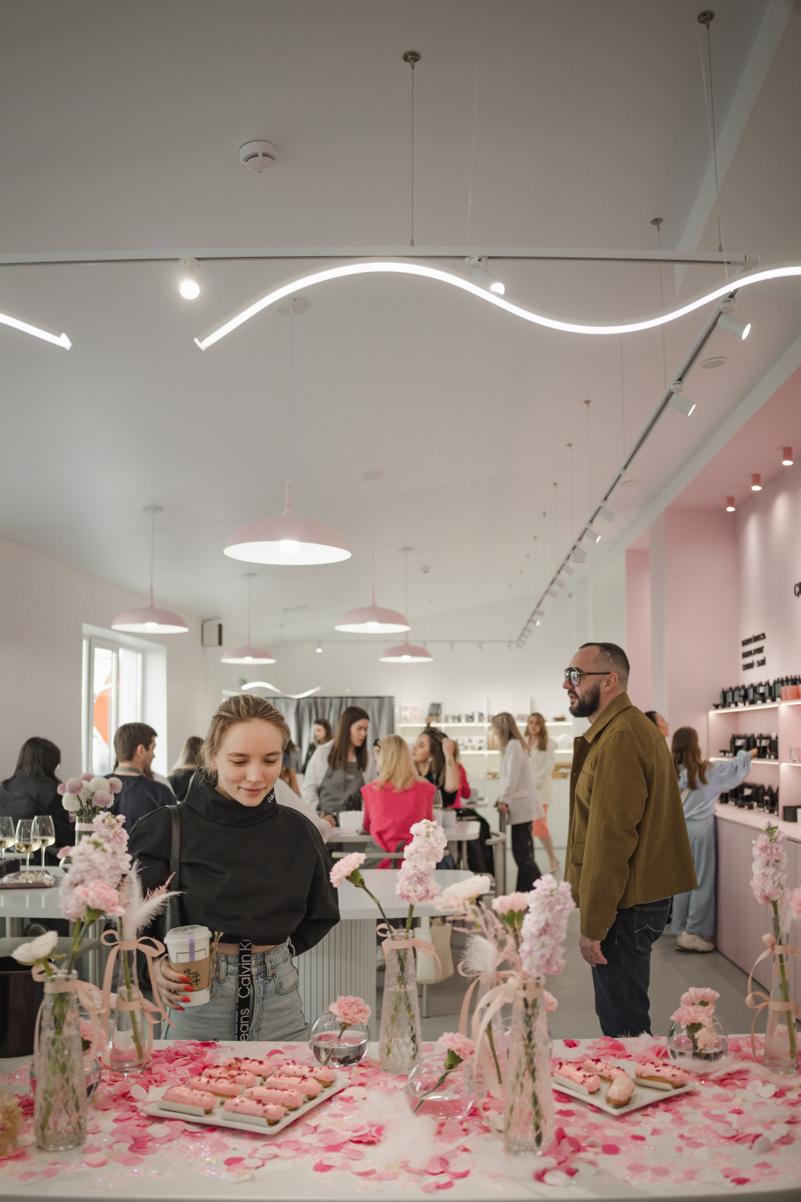 Rewax открытие Кирочная. Репортажный и портретный фотограф в Санктпетербурге. Видиосъемка мероприятий в Санкт-Петербурге