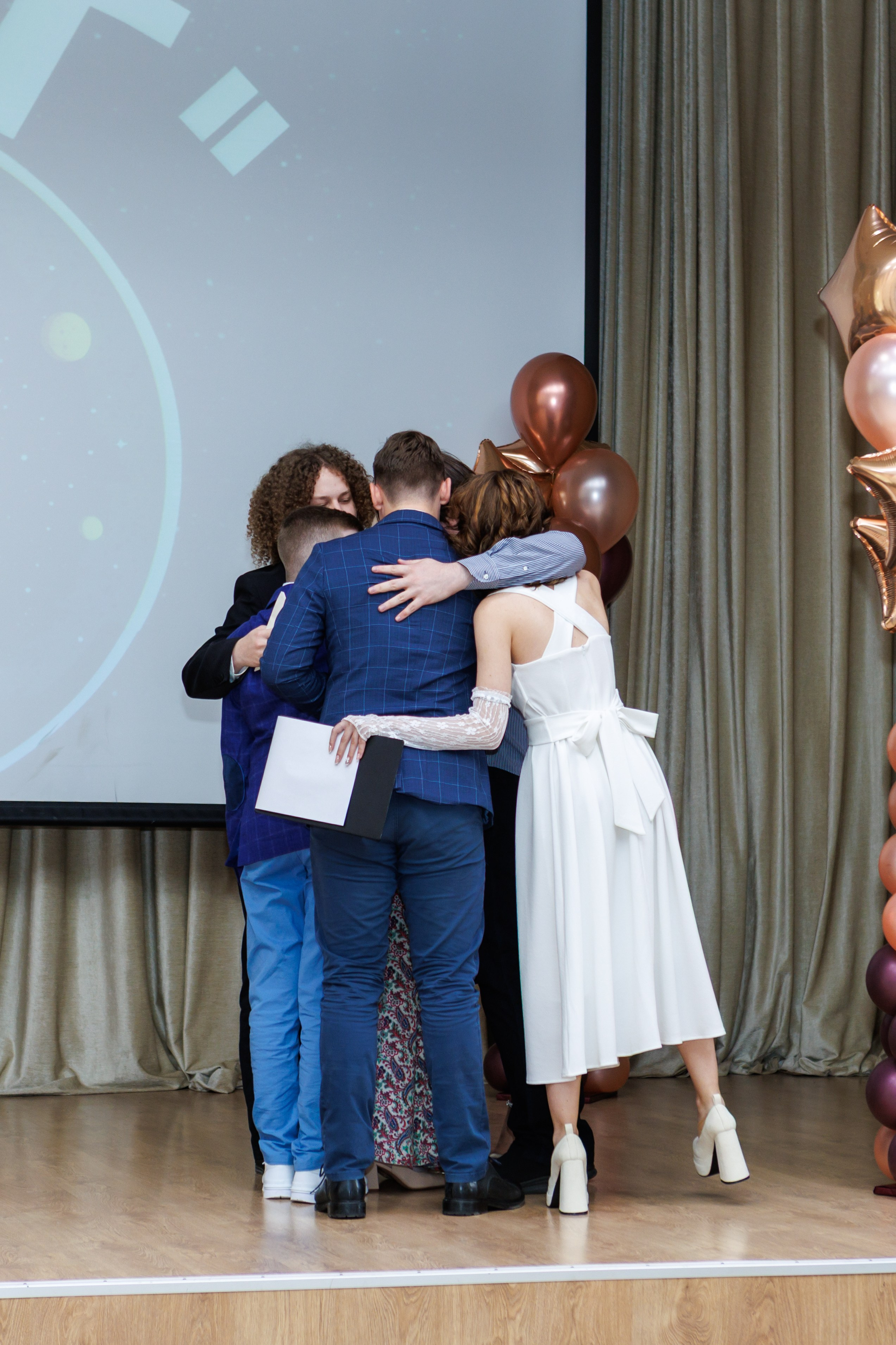 9 класс / Выпускной / Гимназия № 1558 / г. Москва. Детский и семейный фотограф Мария Киселёва. Москва