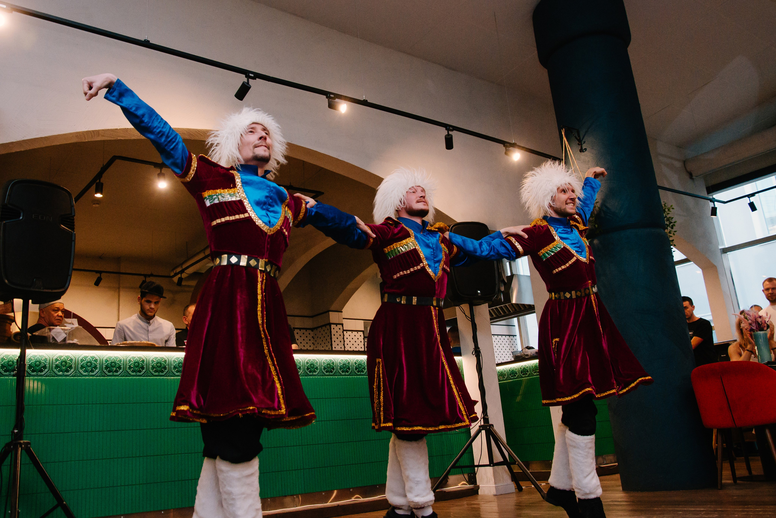 1 год ресторану Аджикинежаль. Фотограф в Челябинске Любовь Денисенко