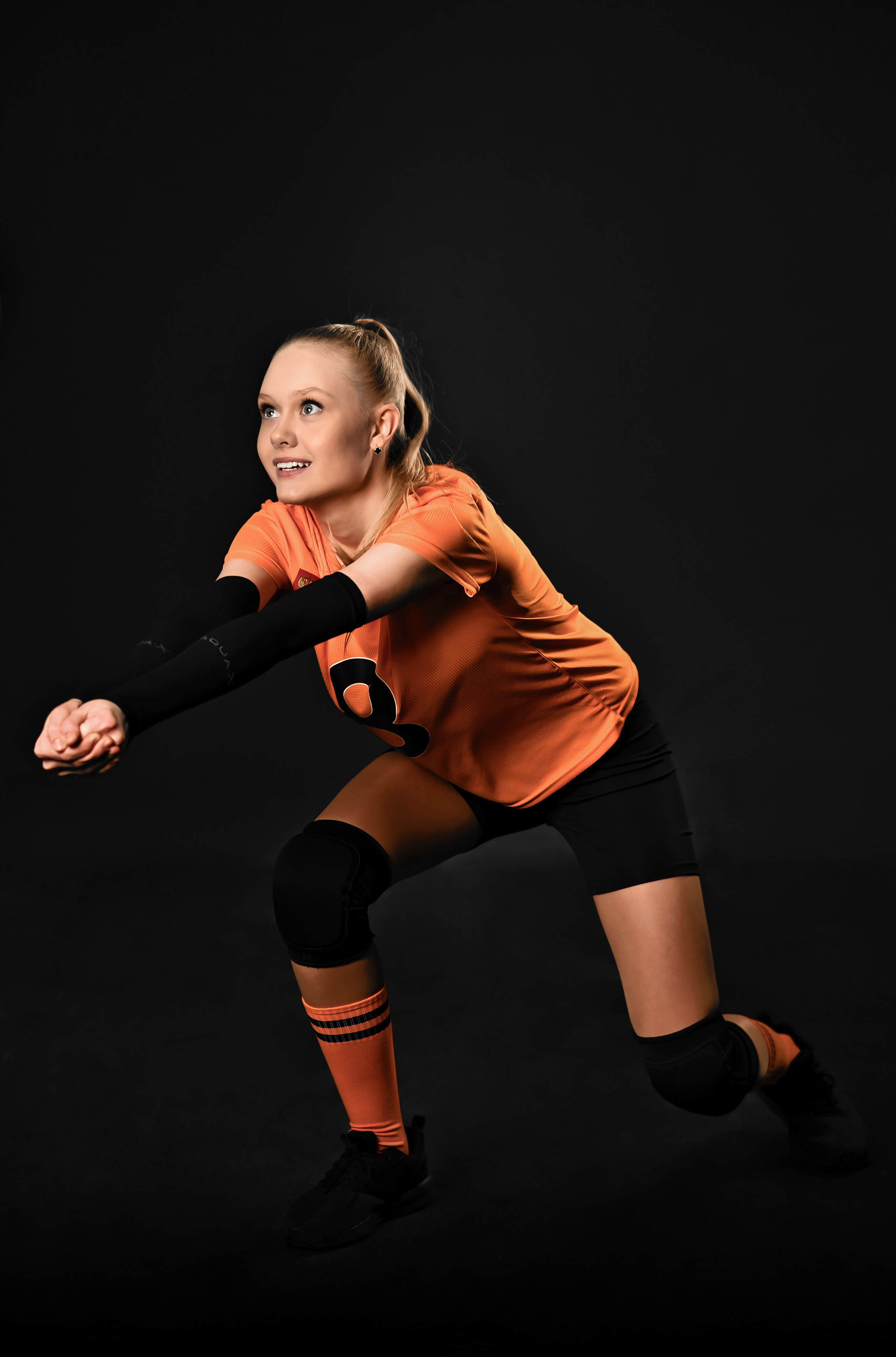 В волейбол играют настоящие красотки!. Фотограф Денис Кривопусков