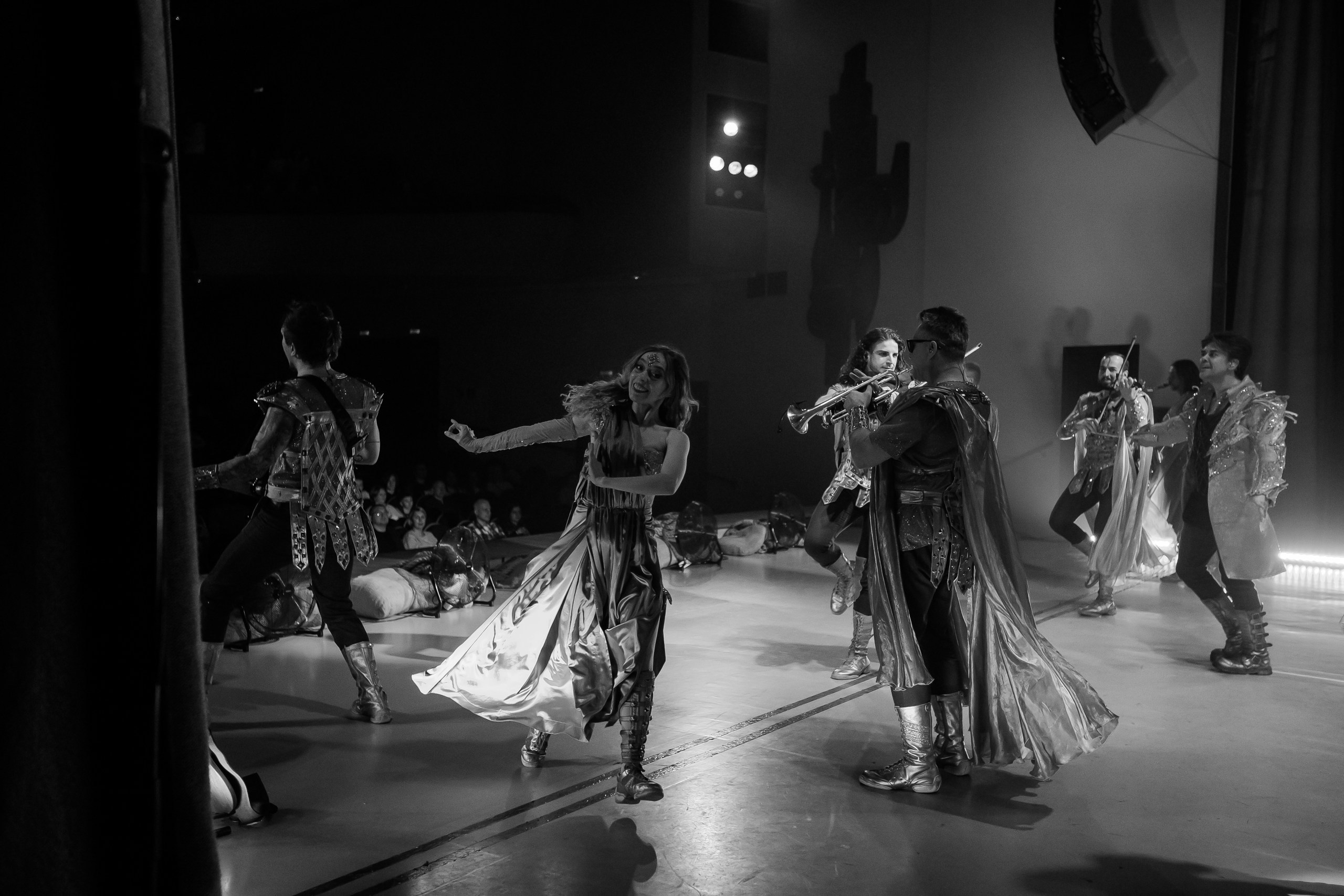 Первый в мире танцующий оркестр«Concord Orchestra». Обо мне