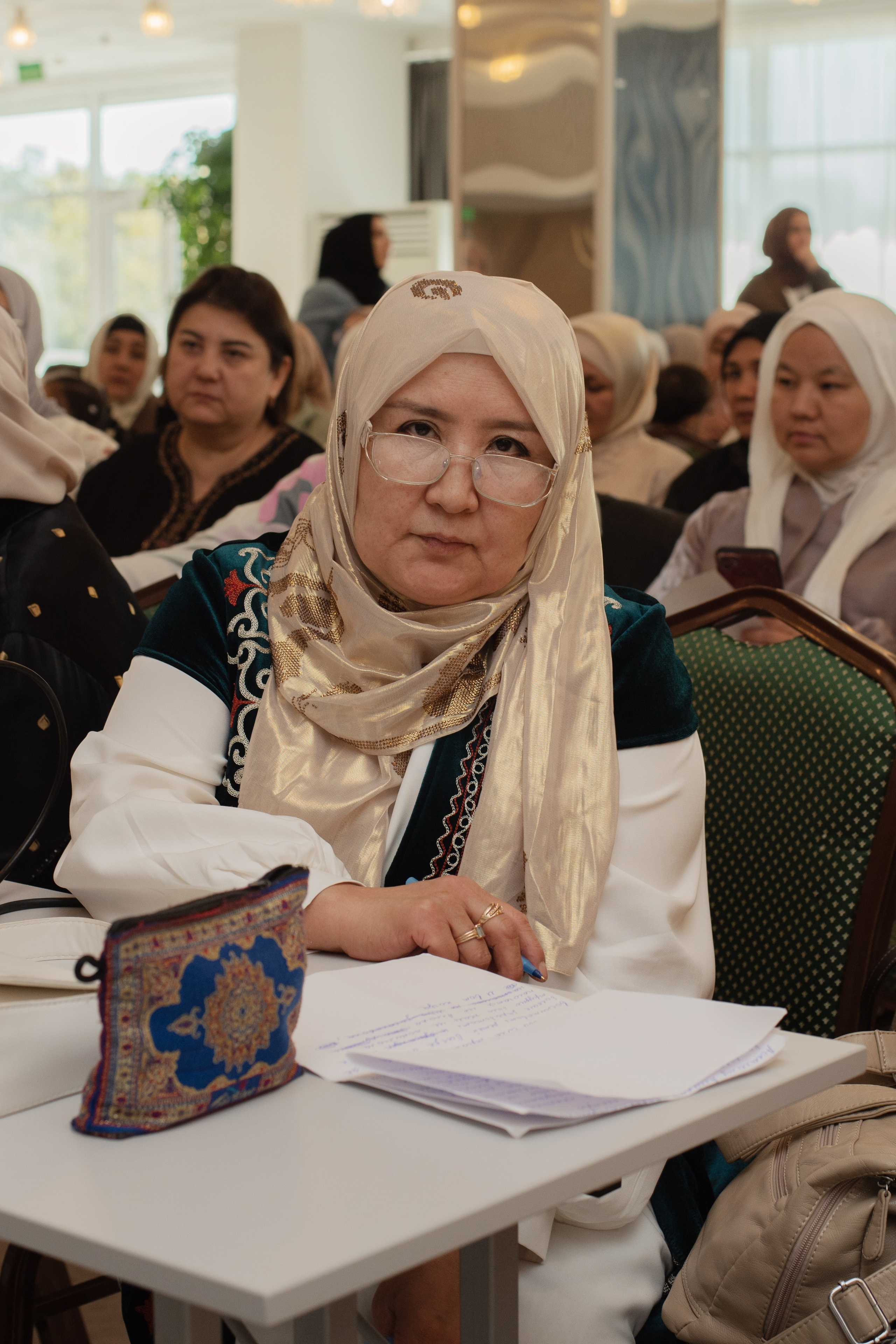Выпускной в Евразийской женской гуманитарной академии. Лина Курочка — ваш фотограф