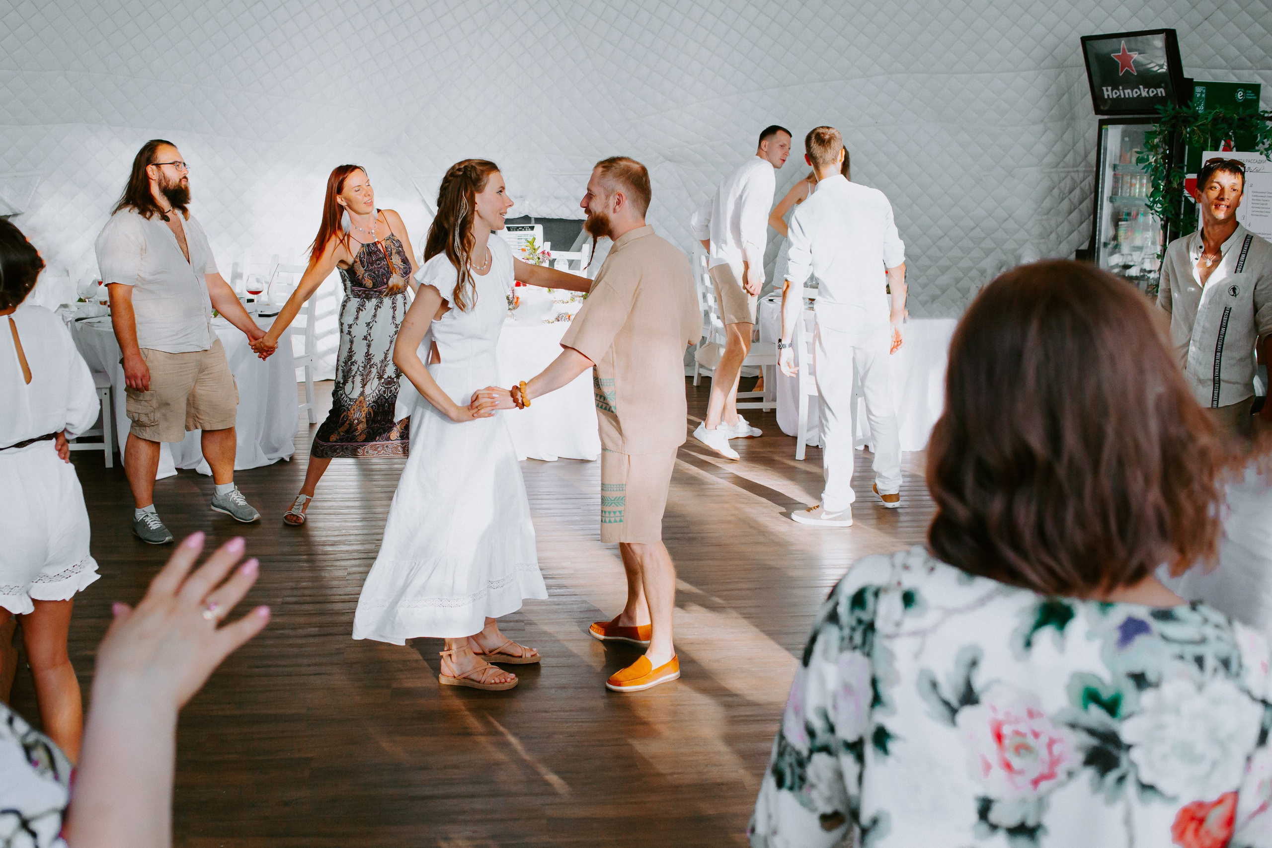 Выездная регистрация и свадебный банкет. Евгения и Илья. Фотограф в Челябинске Ополихина Анна