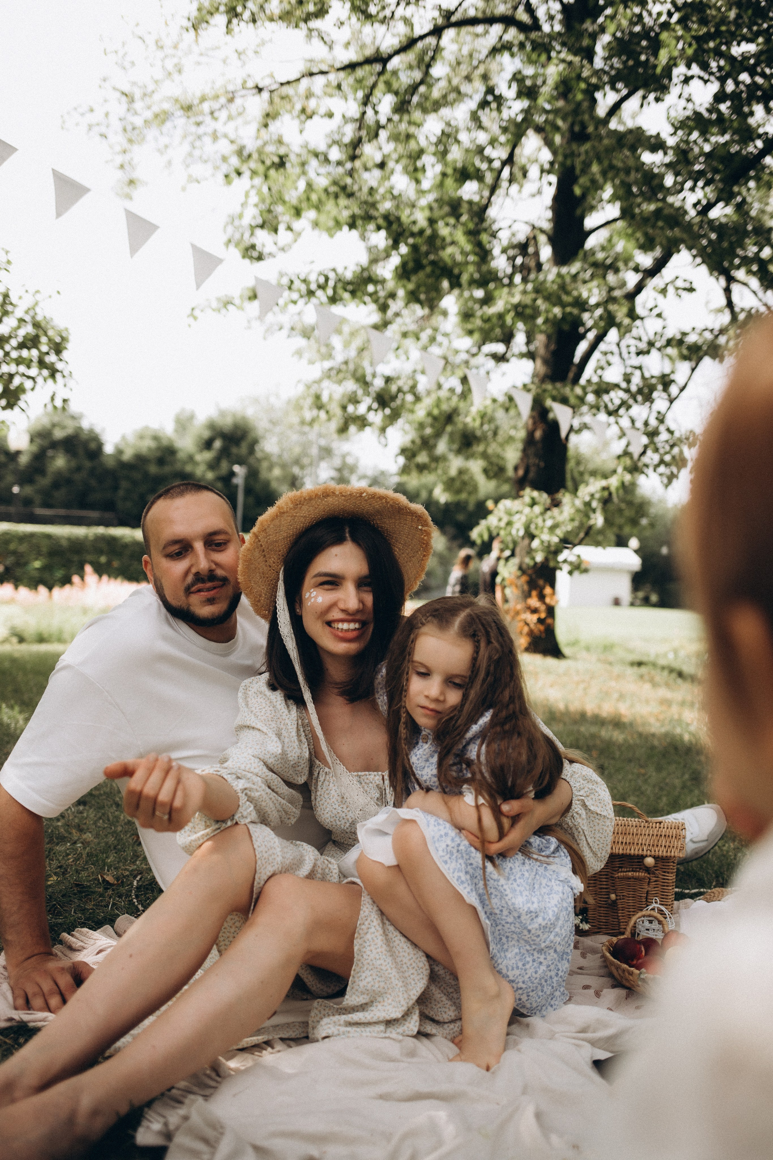 Летний семейный пикник на природе. Семейный и свадебный фотограф Анна Кожокарь