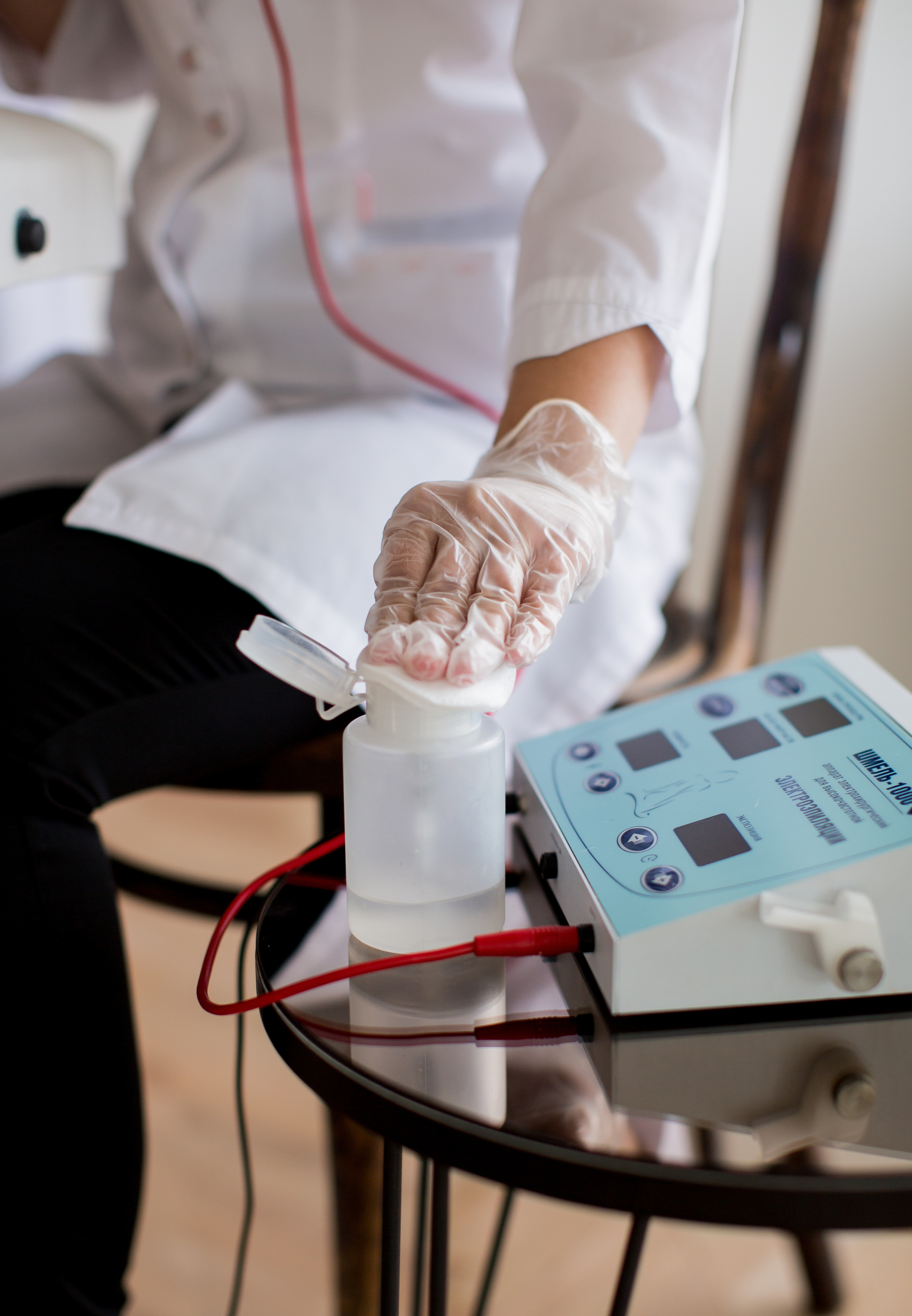 Контент съёмка для эксперта по электродепиляции. Портретный фотограф в Красноярске Акифьева Евгения