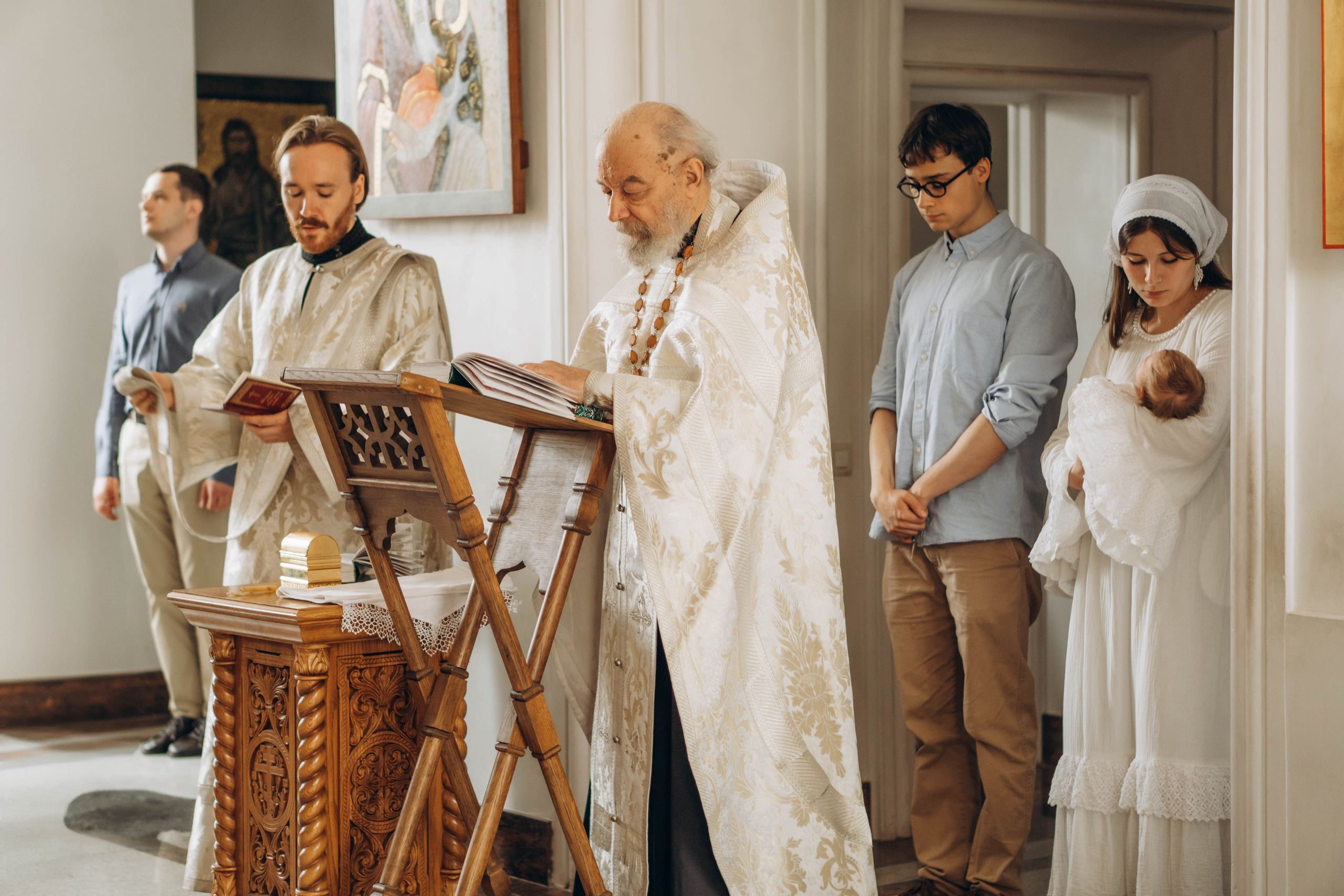 Крещение Миропии Лихов переулок ПСТГУ. Фотограф Москва Валерия Веденина
