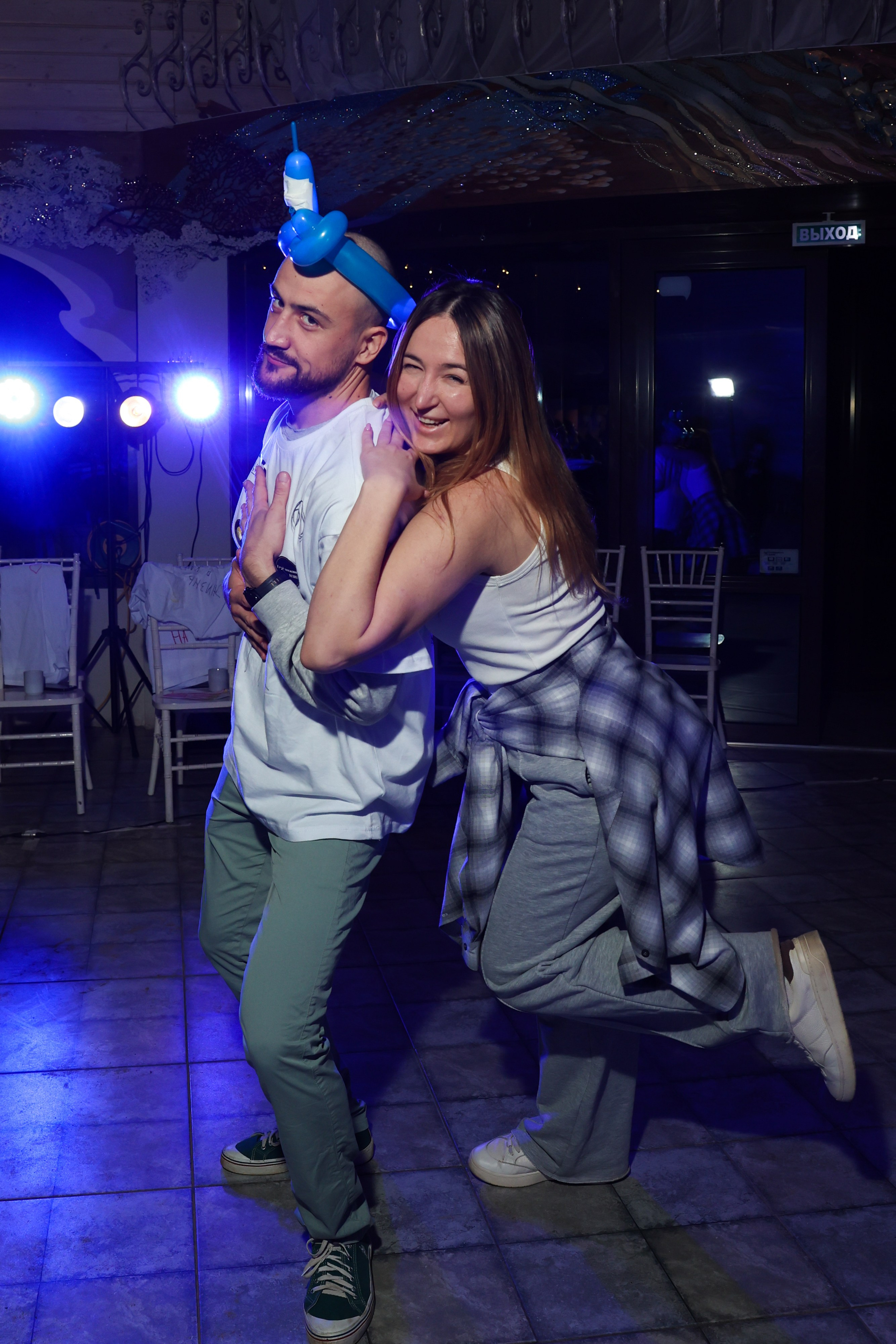 Тиндер смена в лагере для взрослых «Изи». Фотограф Дарья Попова