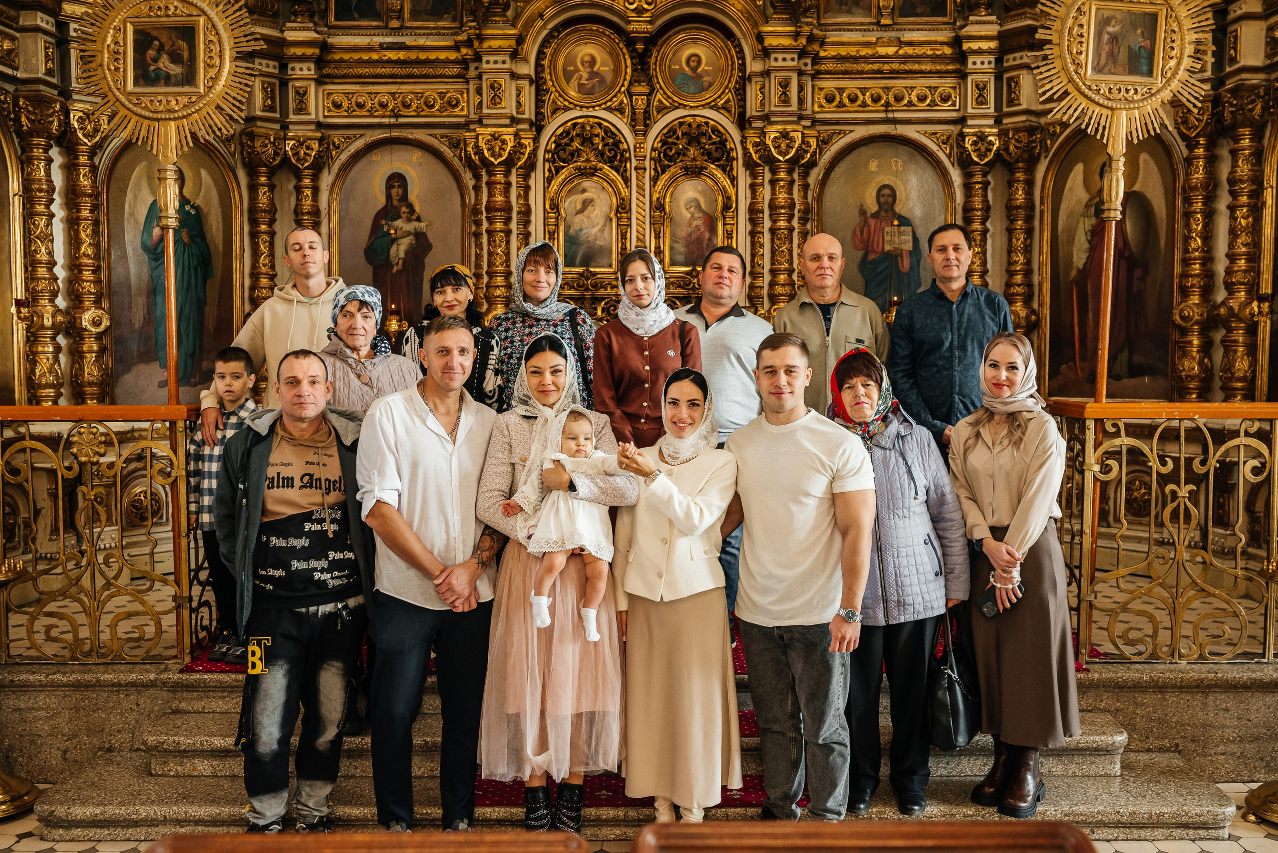 Крещение в Храме Успения Пресвятой Богородицы Гундоровский. Фотограф в Каменске-Шахтинском и парке Лога Ольга Сагал