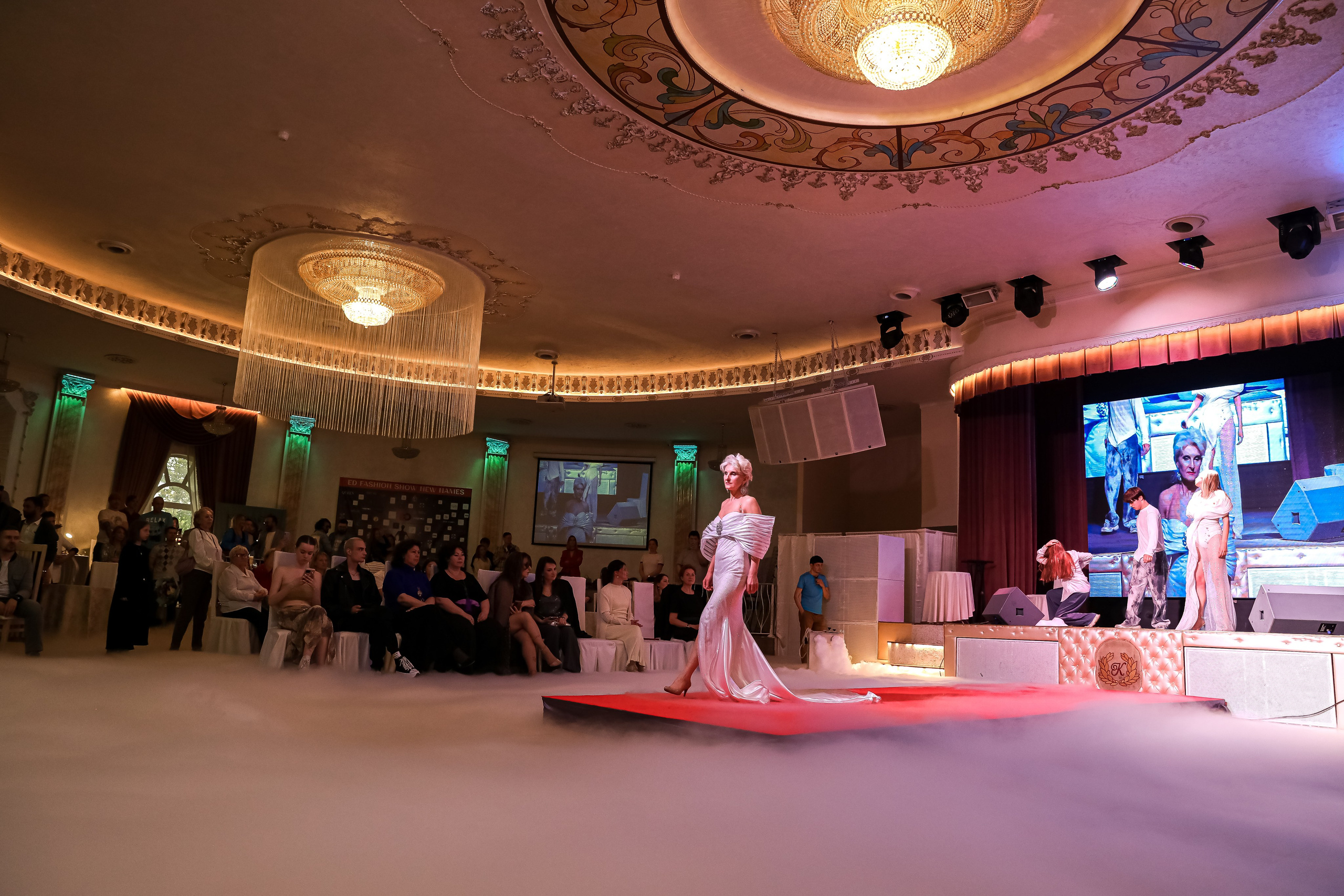 Показ российских дизайнеров и бренда Viktoria Lav. Photographer Viktoriya Markushina «My world throug»