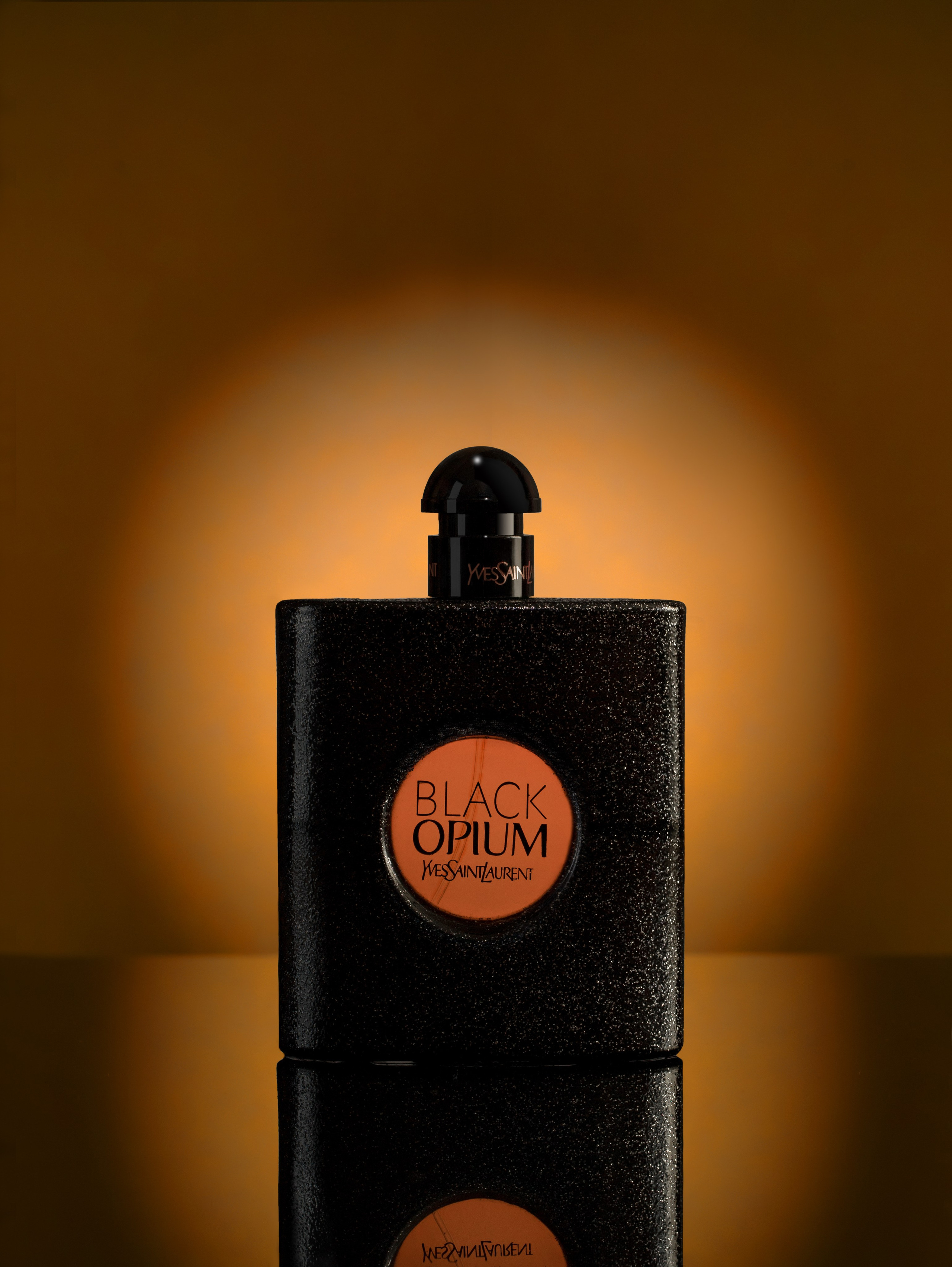 Духи. Предметная фотография