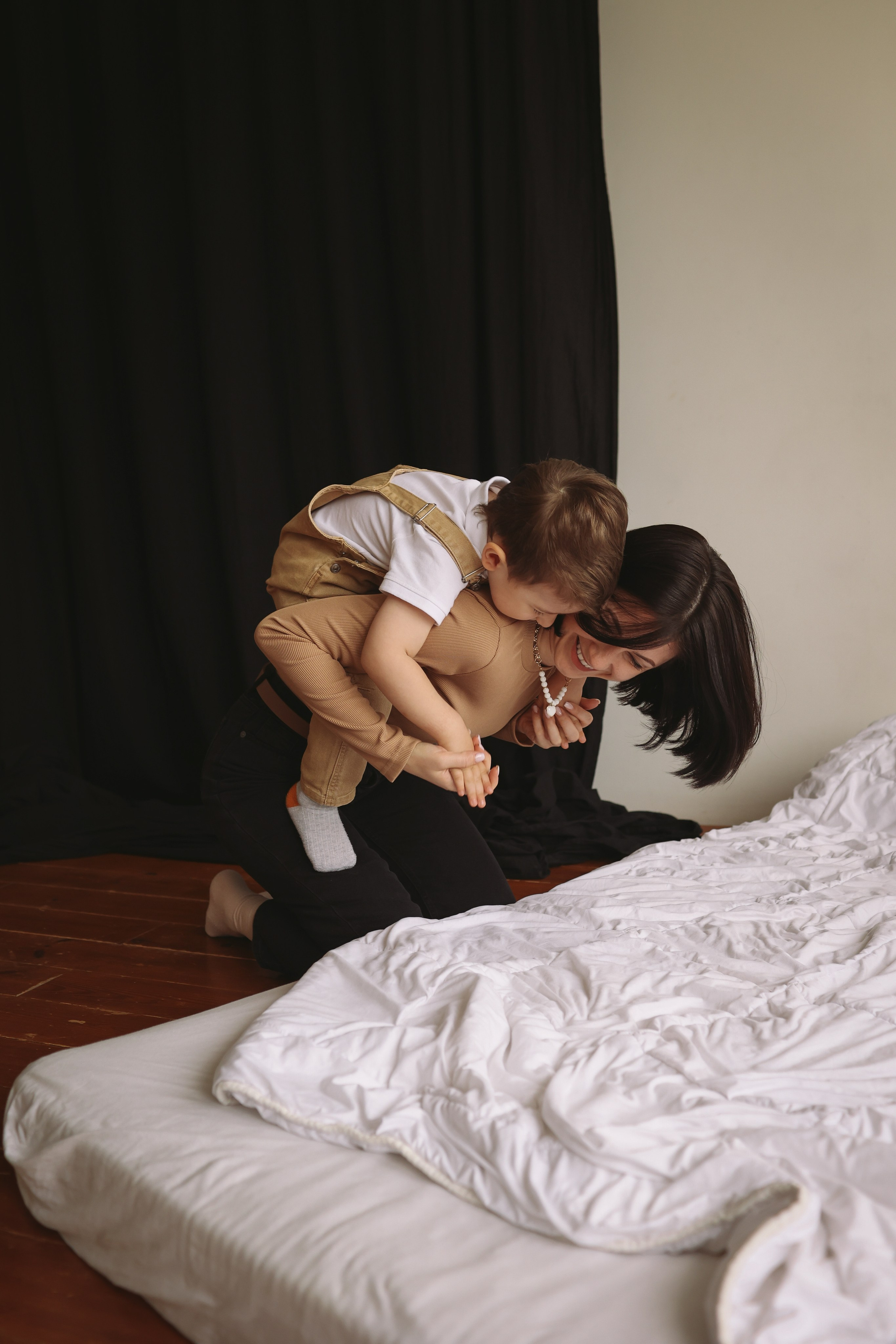 Семейная фотосессия в студии семейная фотосессия в Москве. Фотограф Владимир Москва